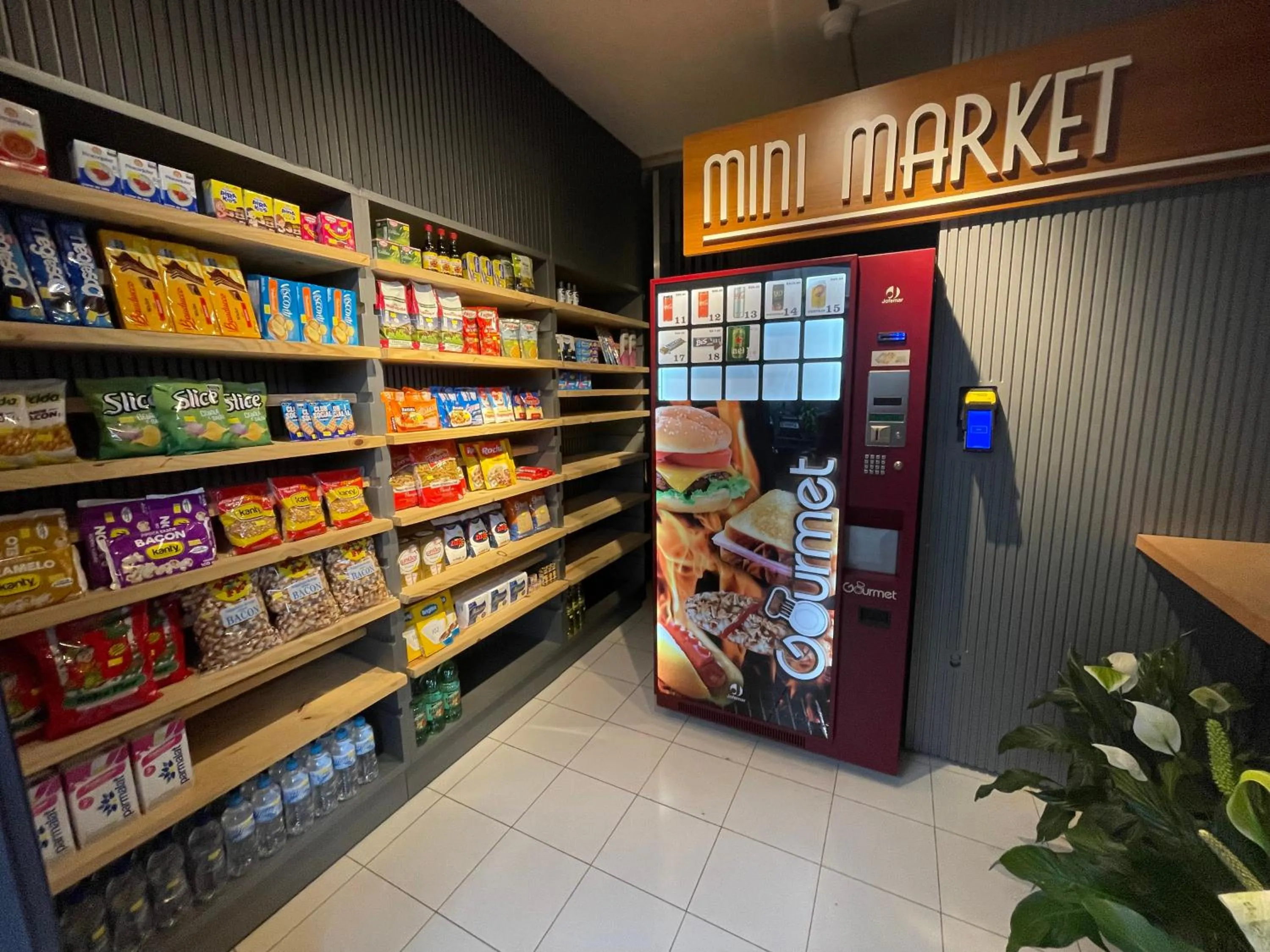 On-site shops in Link Araranguá