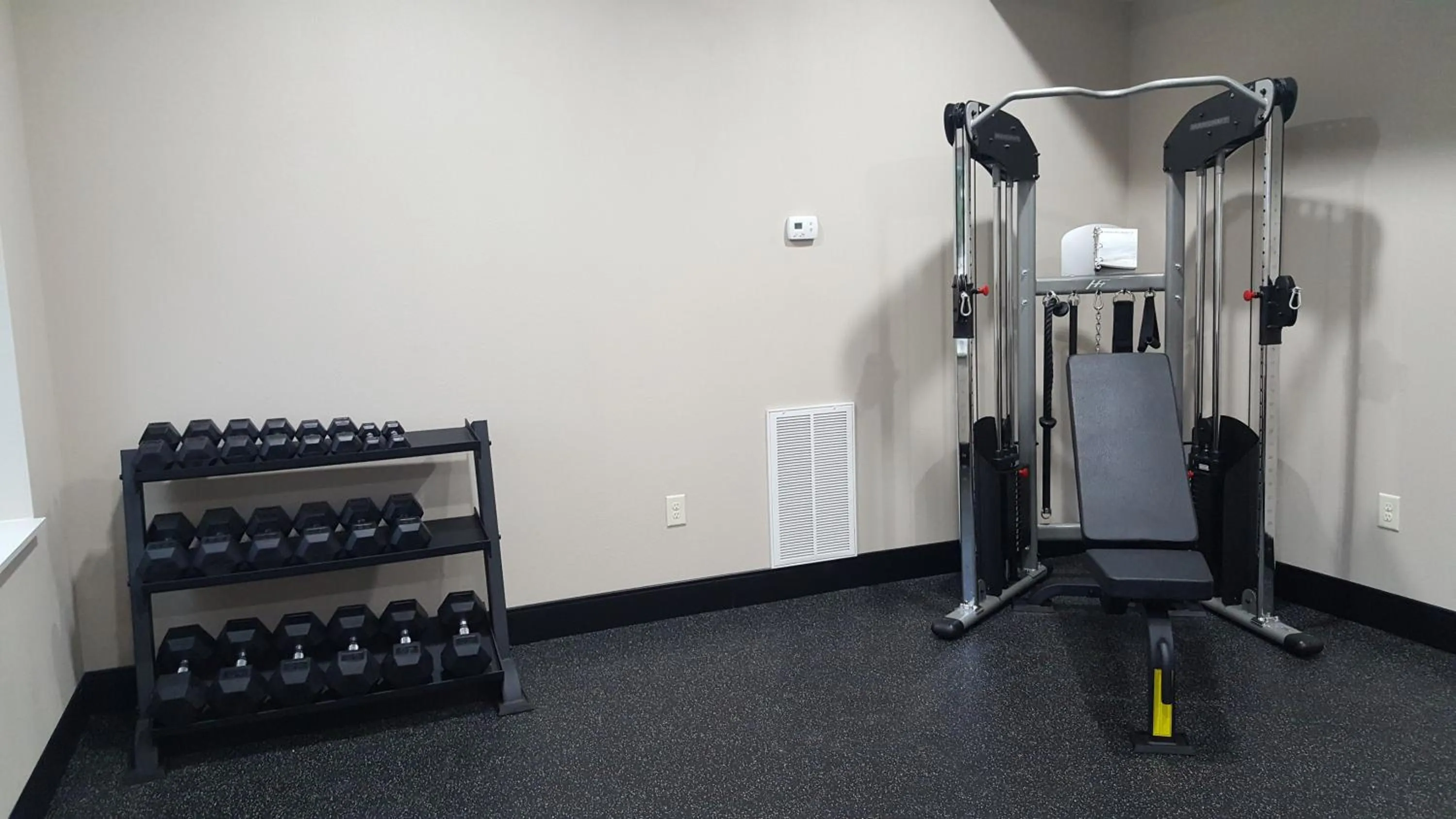 Fitness centre/facilities in Baymont by Wyndham Clarksville