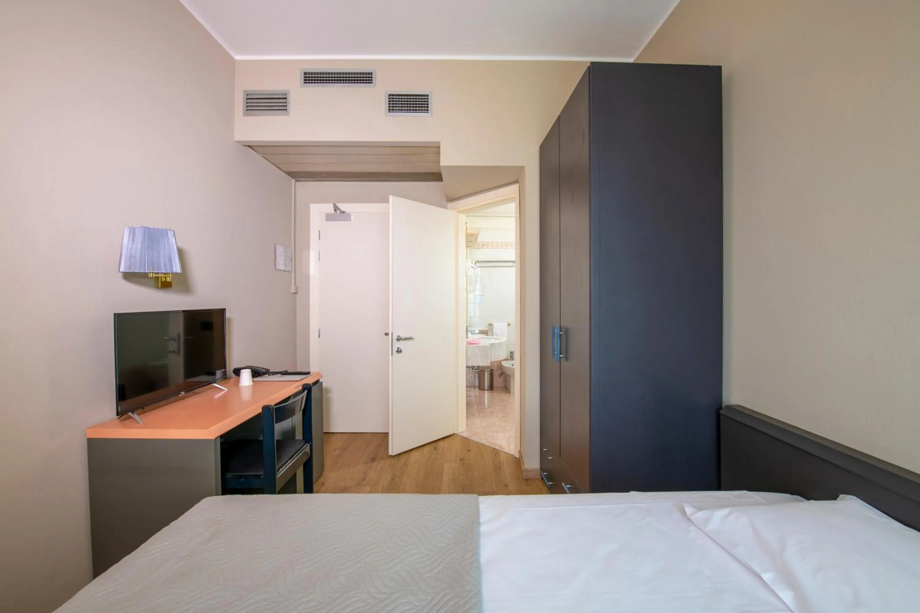 Bed in Hotel Ristorante Brusco