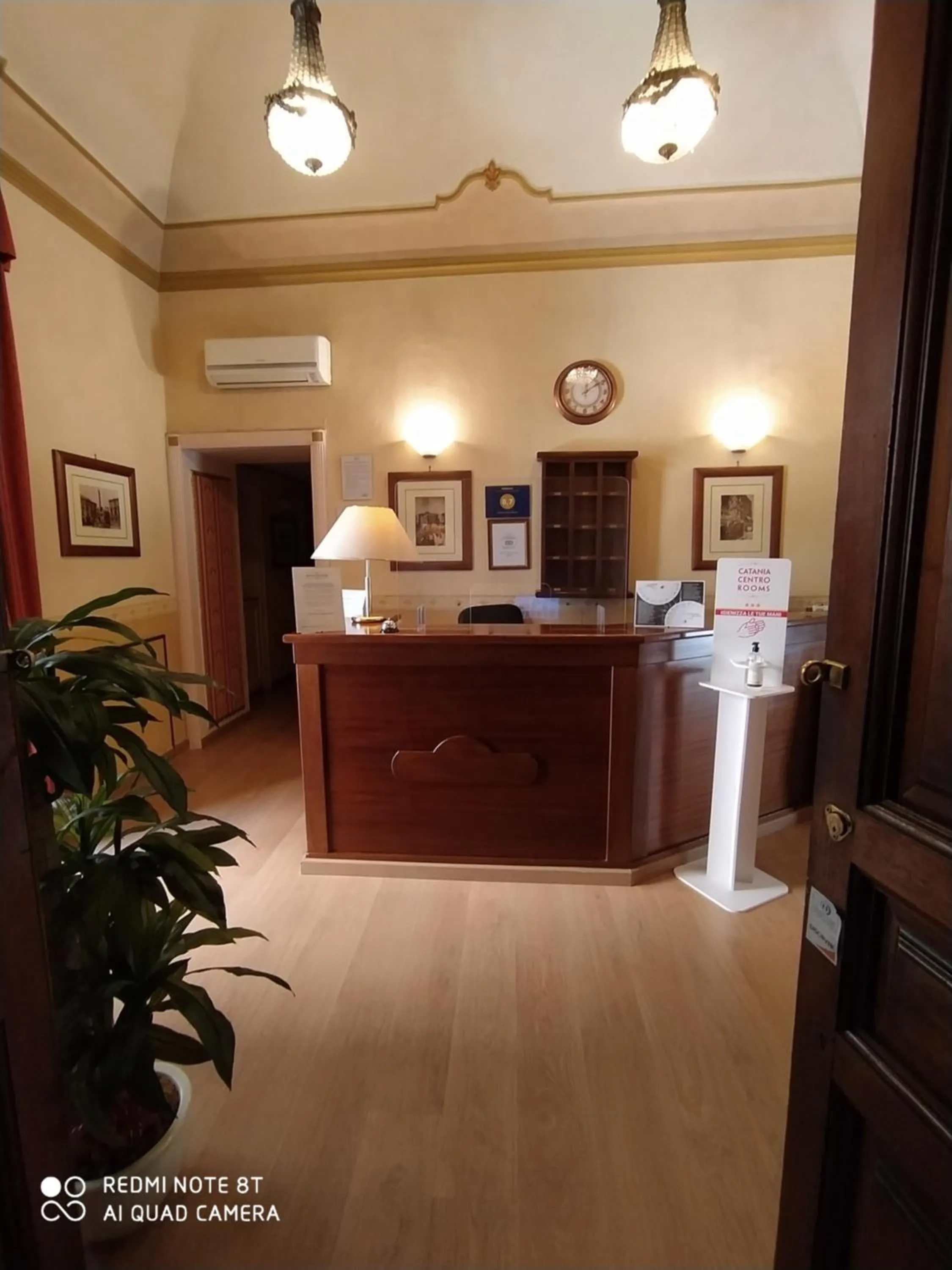 Lobby or reception in Catania Centro Rooms