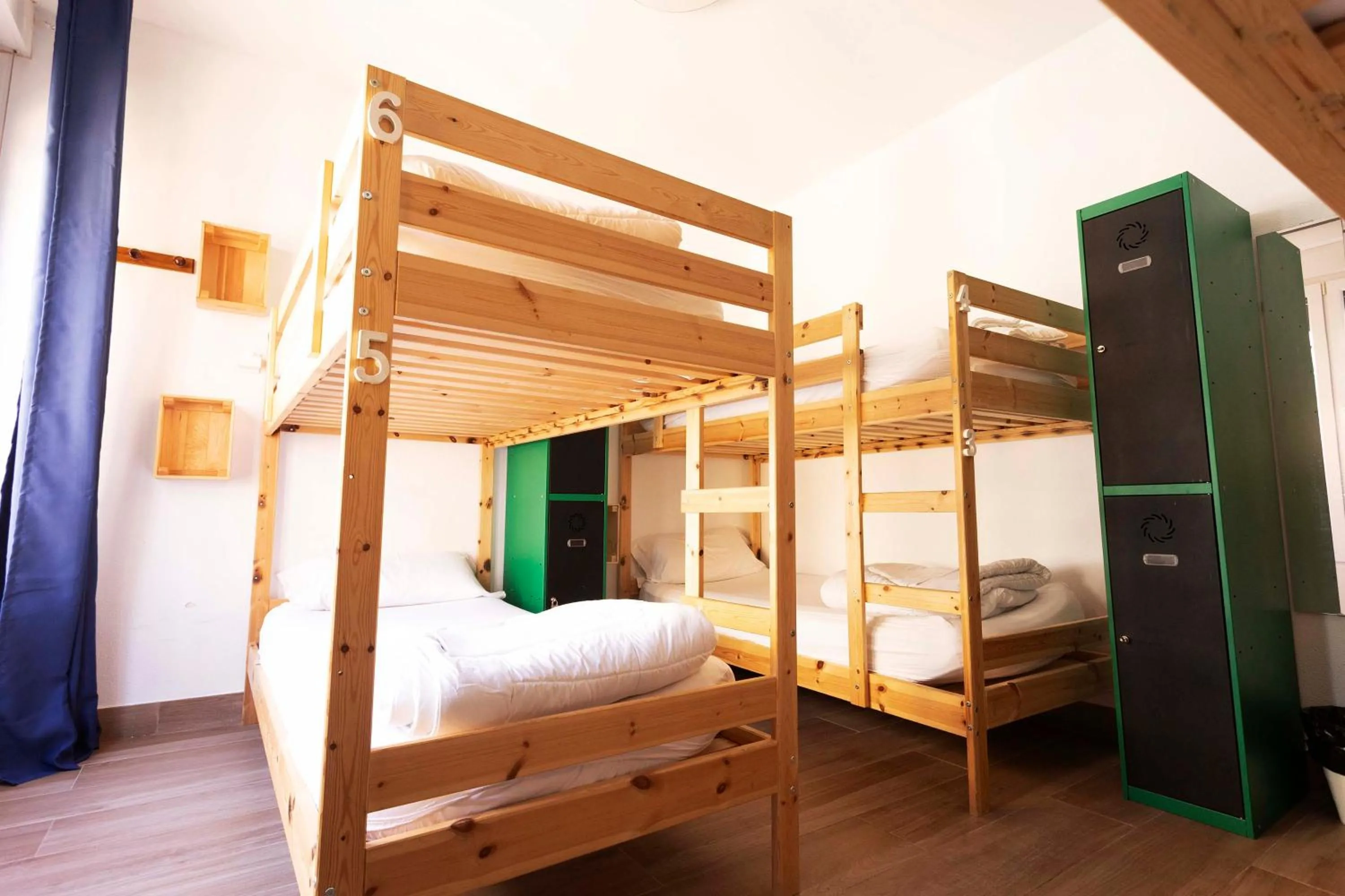 Decorative detail, Bed in Green Hostel Oviedo