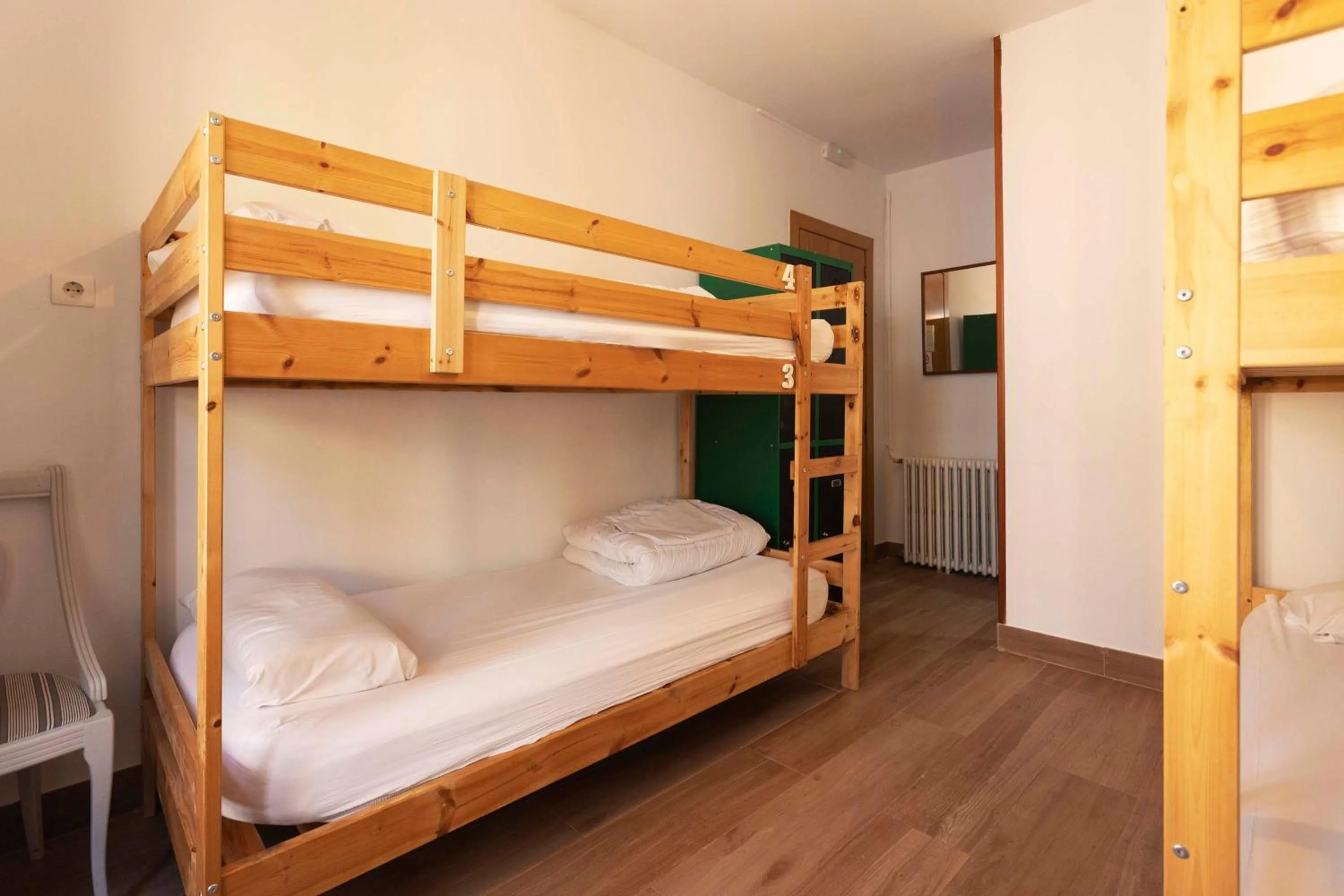 Decorative detail, Bed in Green Hostel Oviedo