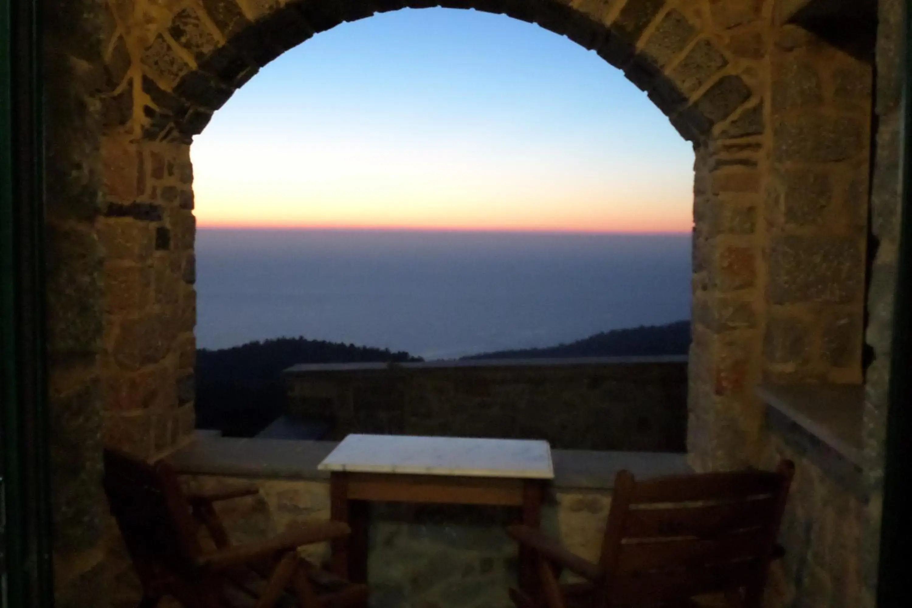 To Asteri To Asteri