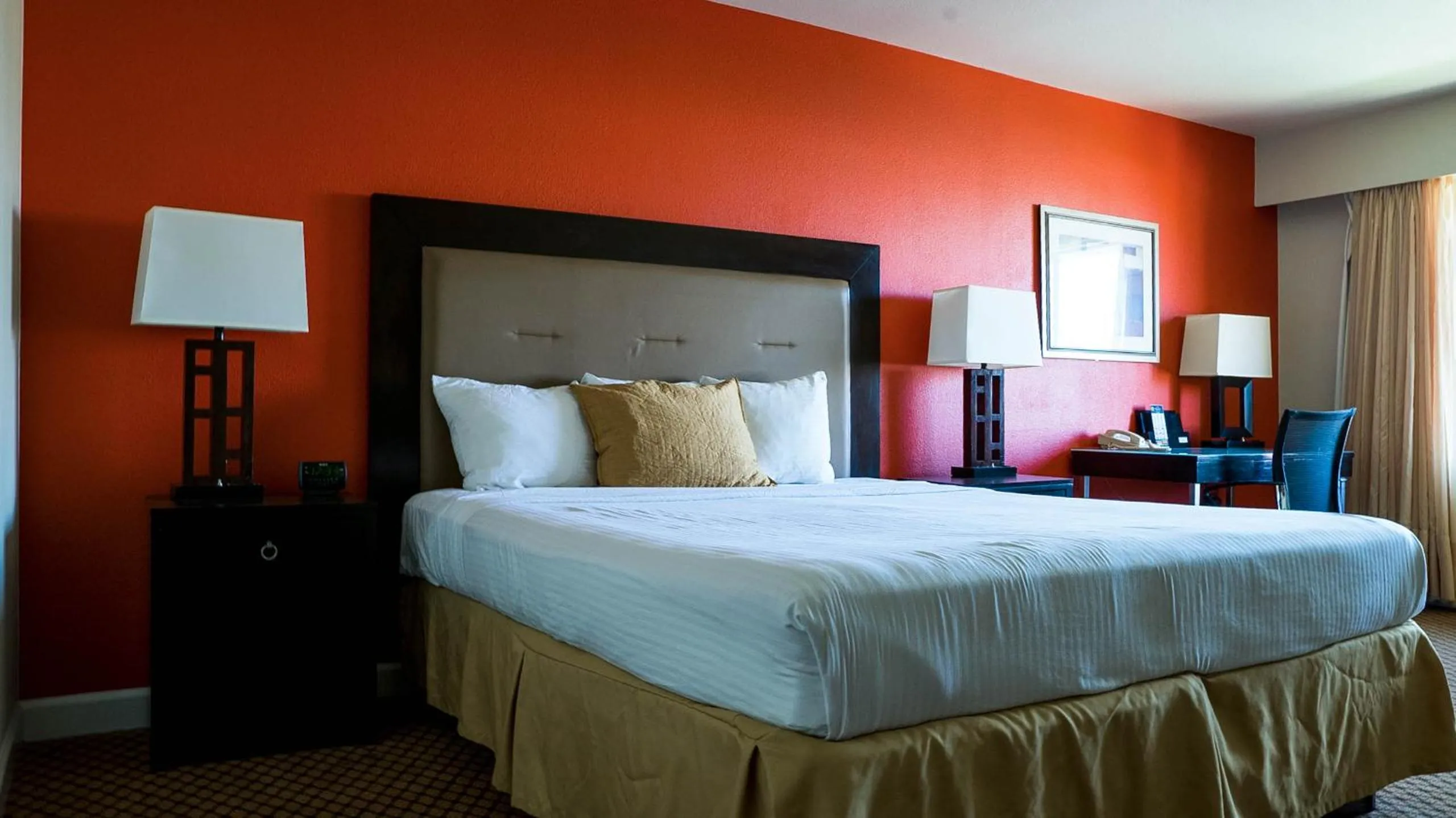 Bed in Studio 6 Anaheim Hills CA