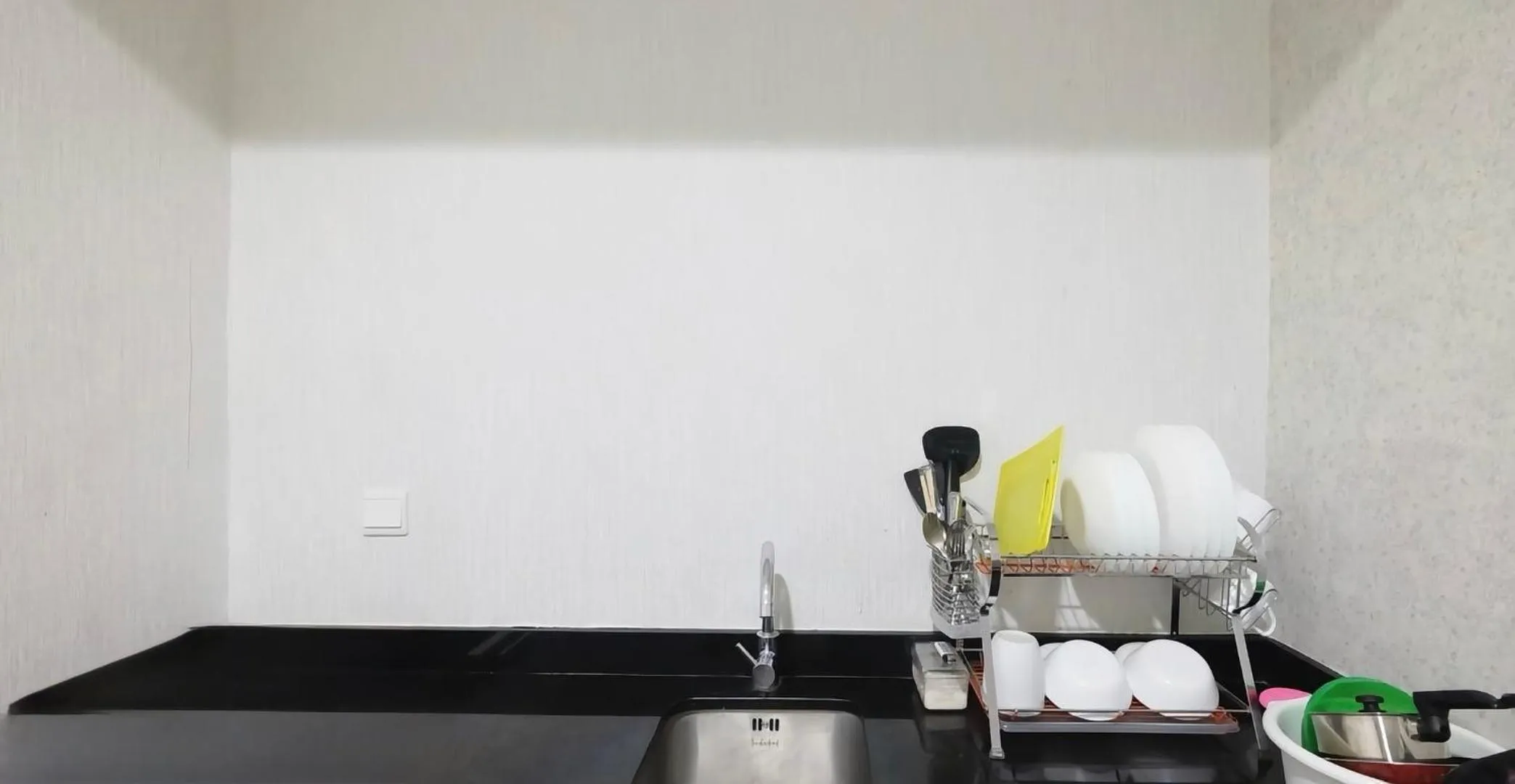 Kitchen or kitchenette in Cozy & Elegant The Mansion Jasmine Tower Capilano