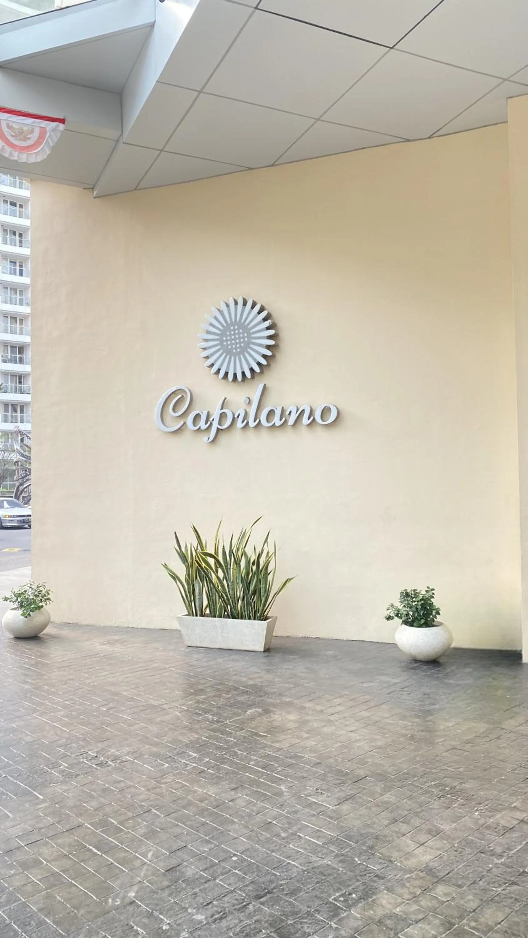 Property building in Cozy & Elegant The Mansion Jasmine Tower Capilano