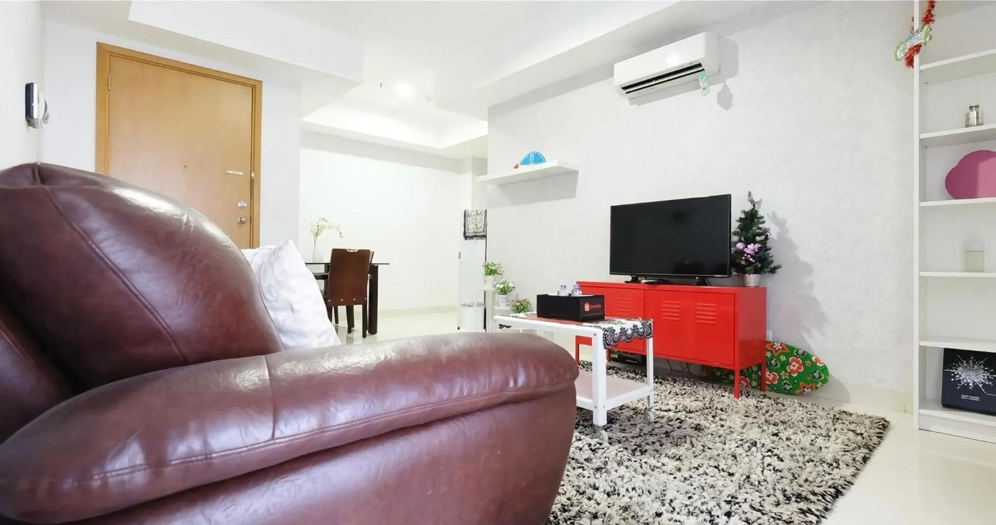 Living room in Cozy & Elegant The Mansion Jasmine Tower Capilano