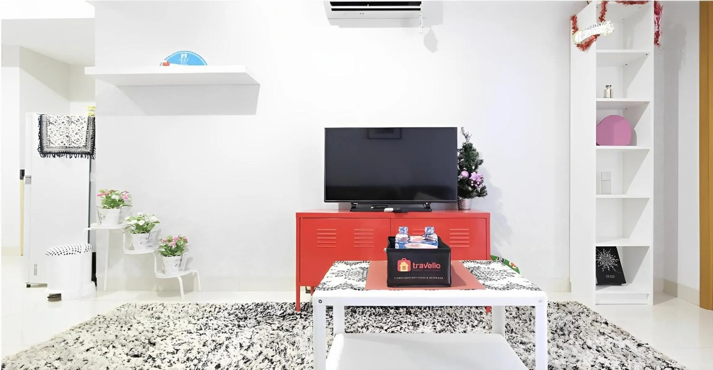 Living room in Cozy & Elegant The Mansion Jasmine Tower Capilano