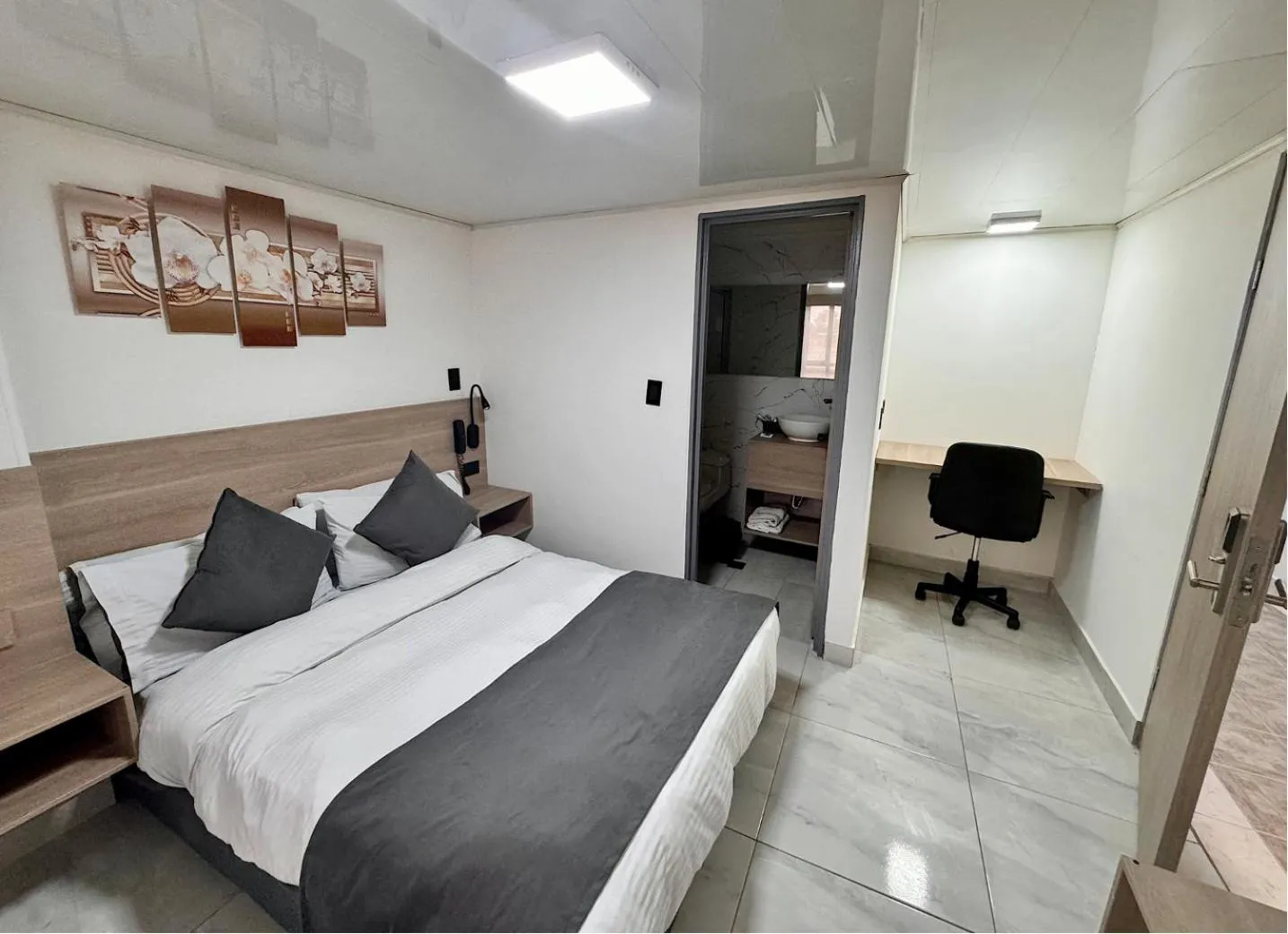 Bed in Hotel Fénix Real Bogotá