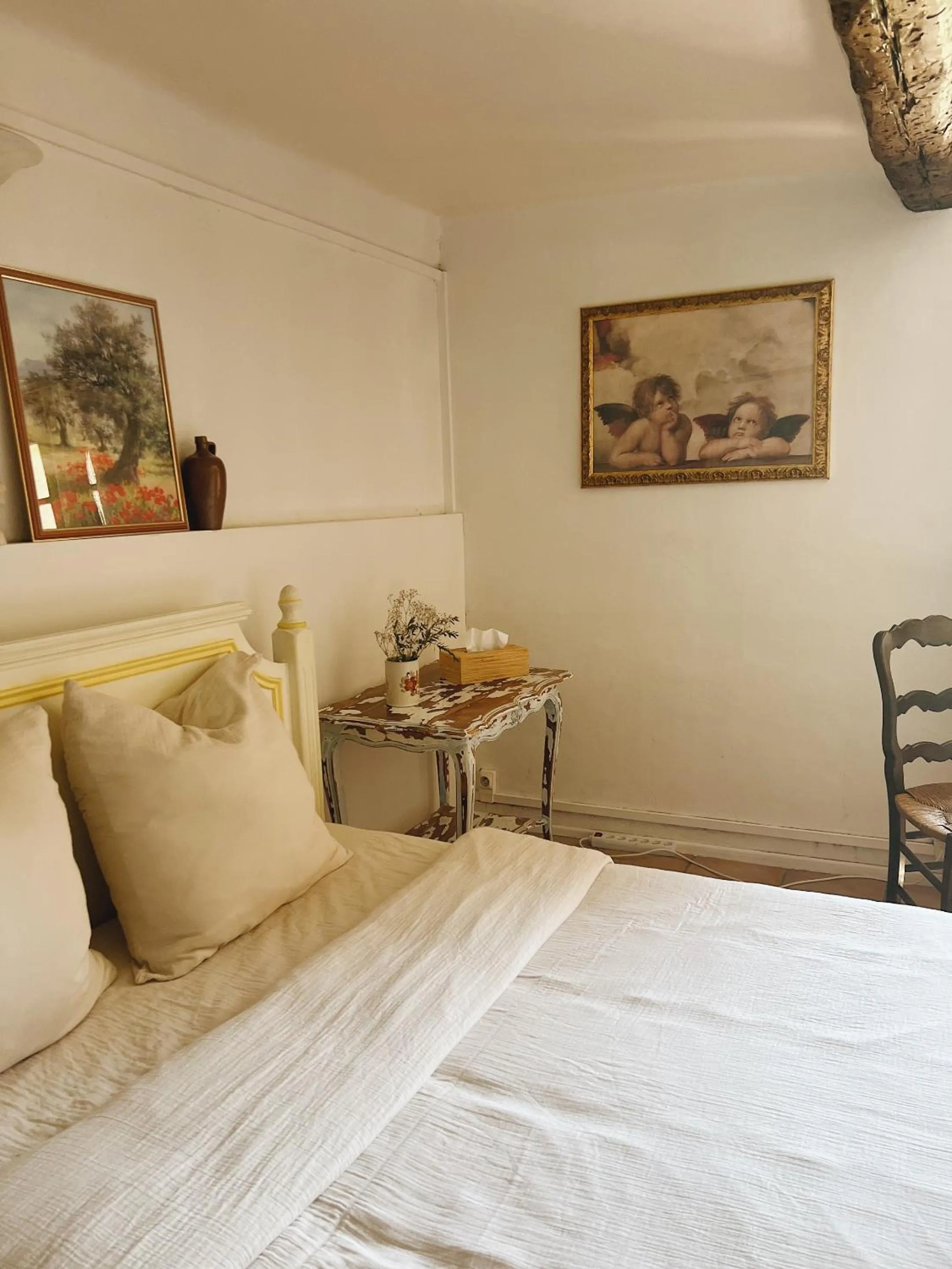 Bedroom, Bed in La Bastide des Pins