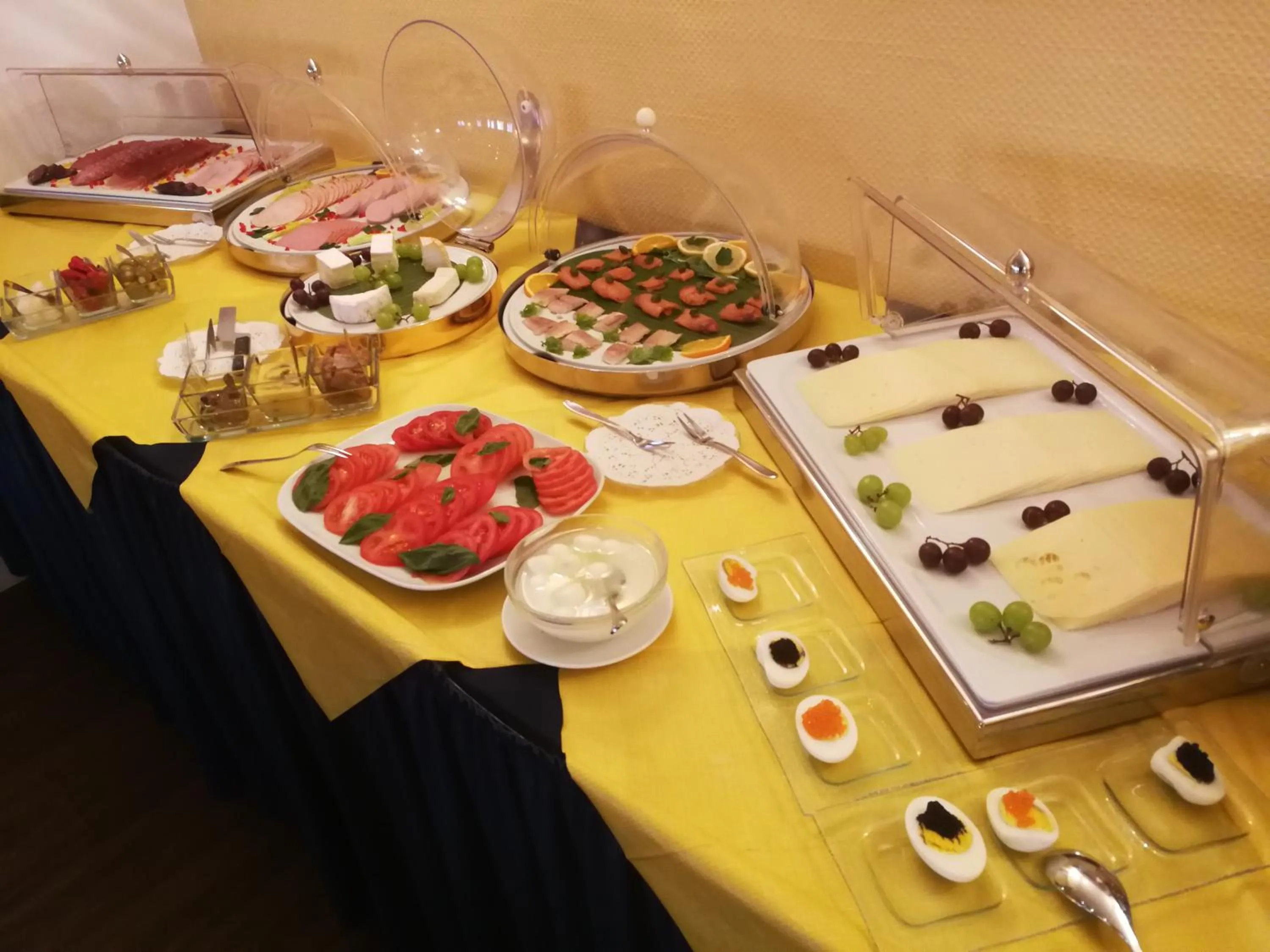 Food and drinks in Hotel Allegro