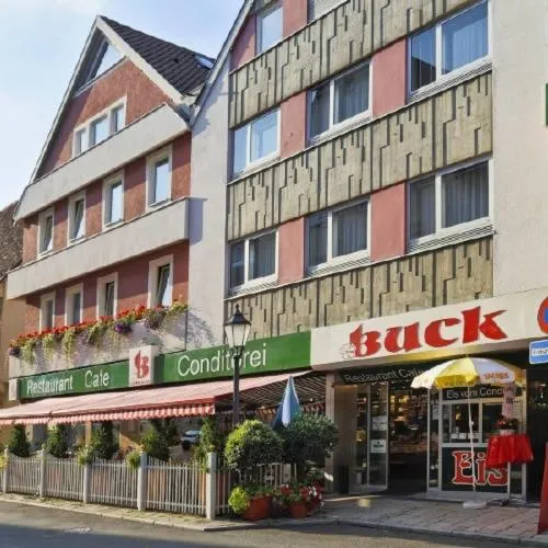 Facade/entrance in Hotel Buck