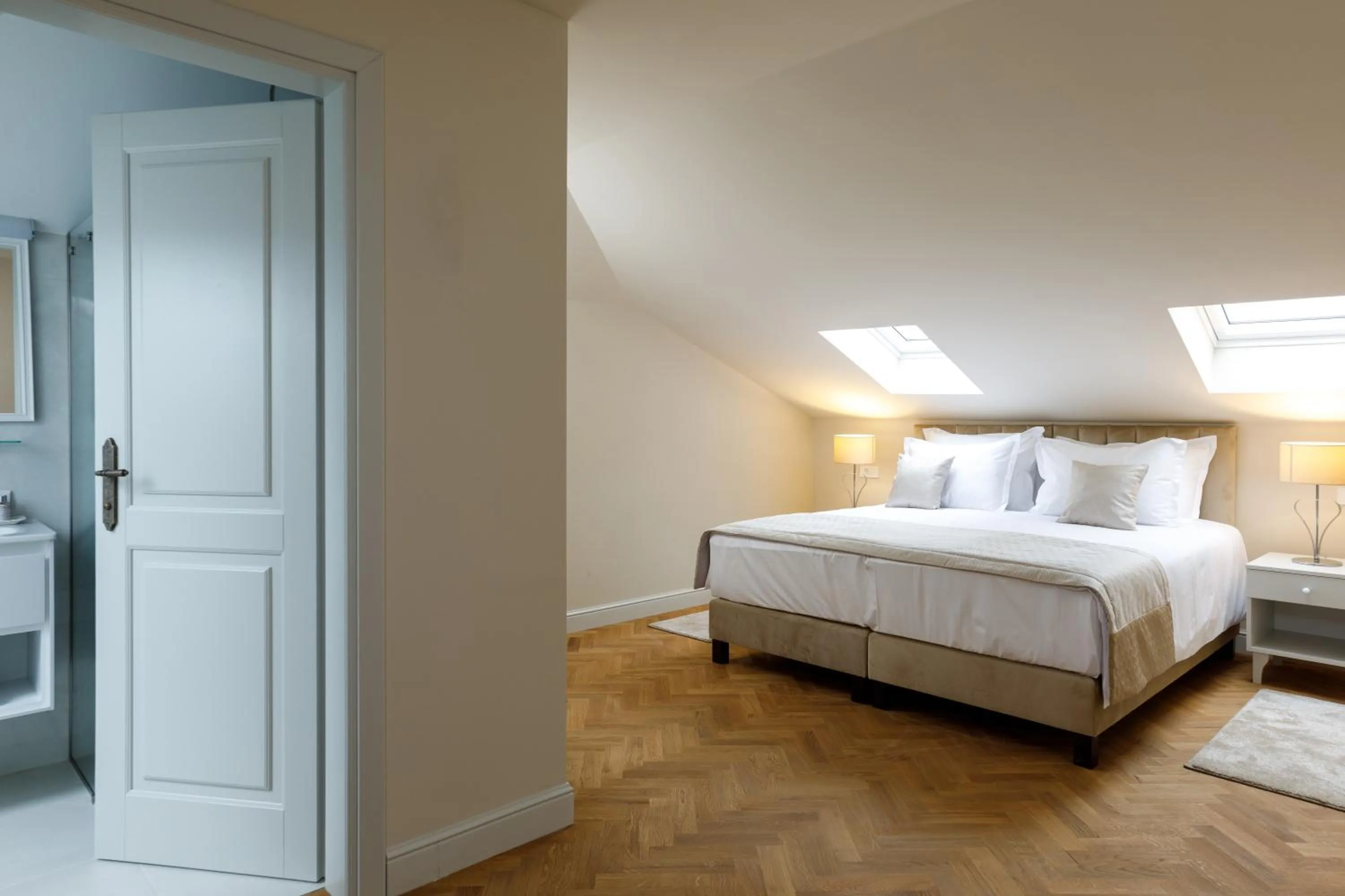 Bed in Heritage hotel Santa Lucia