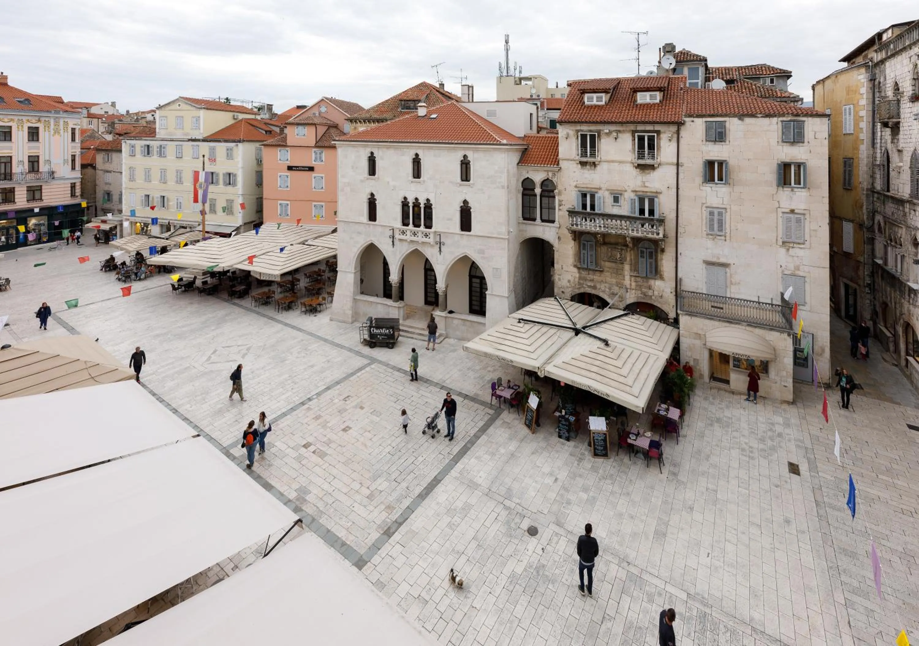 City view in Heritage hotel Santa Lucia