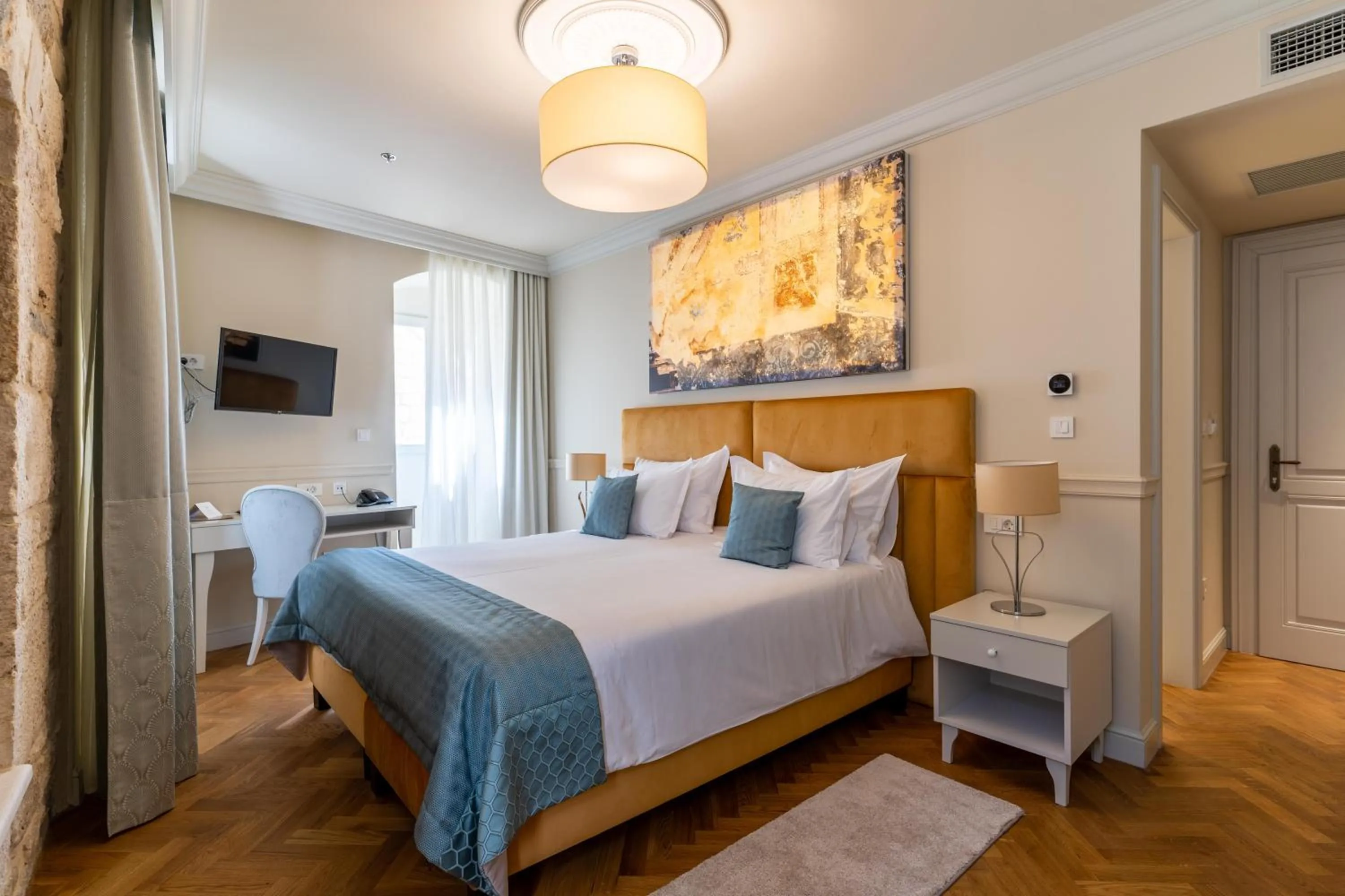 Bed in Heritage hotel Santa Lucia