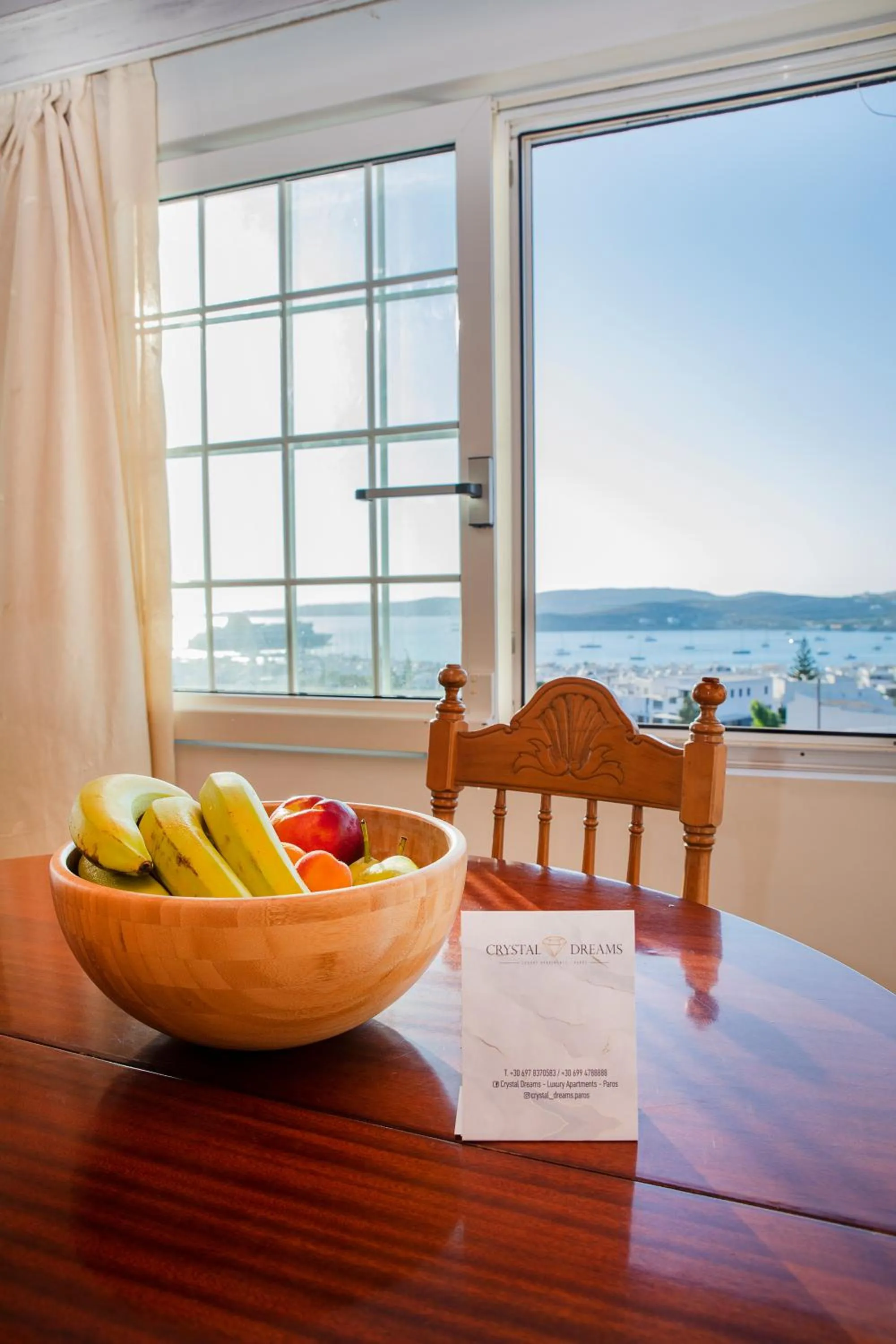 Food and drinks in Crystal Dreams