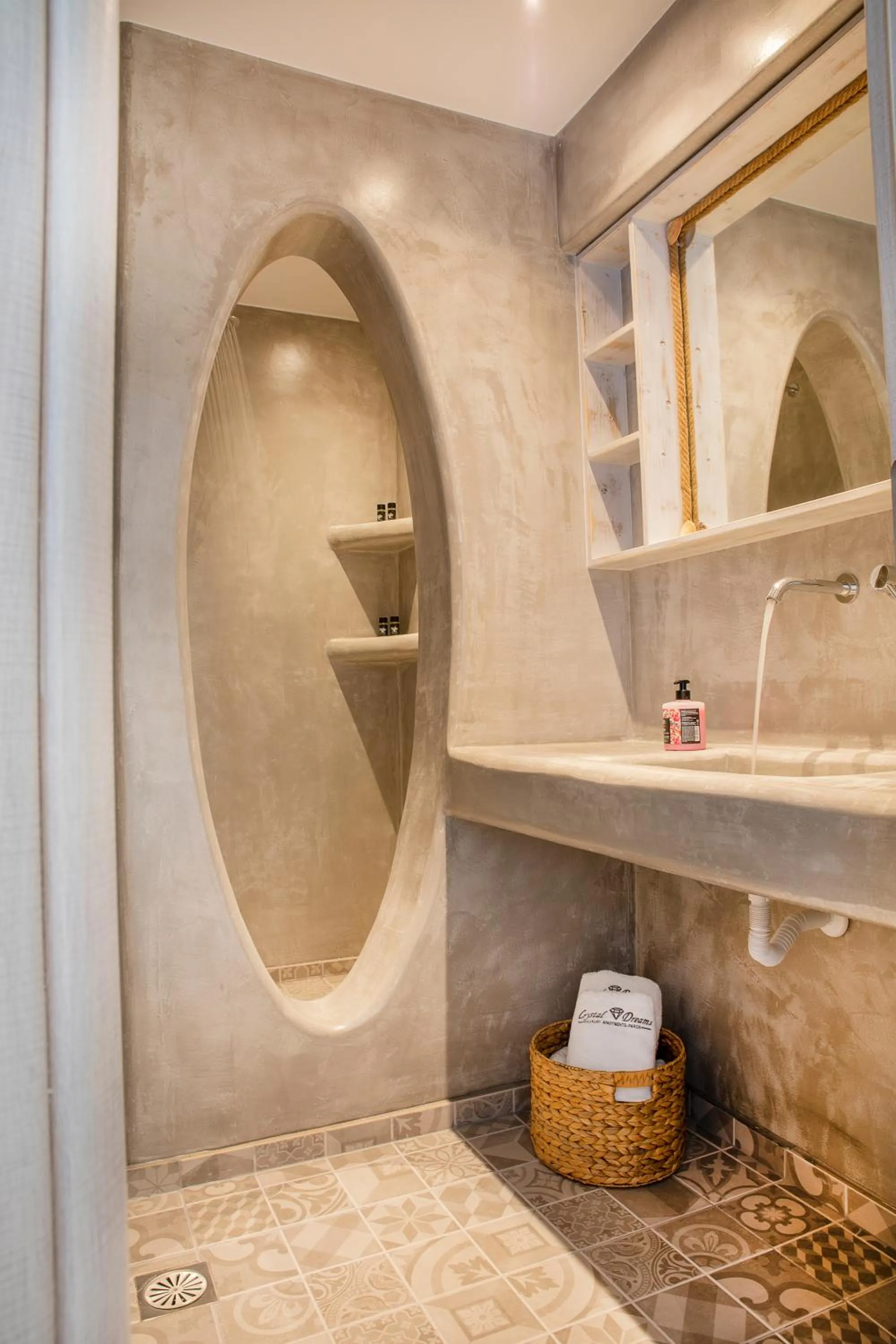 Bathroom in Crystal Dreams