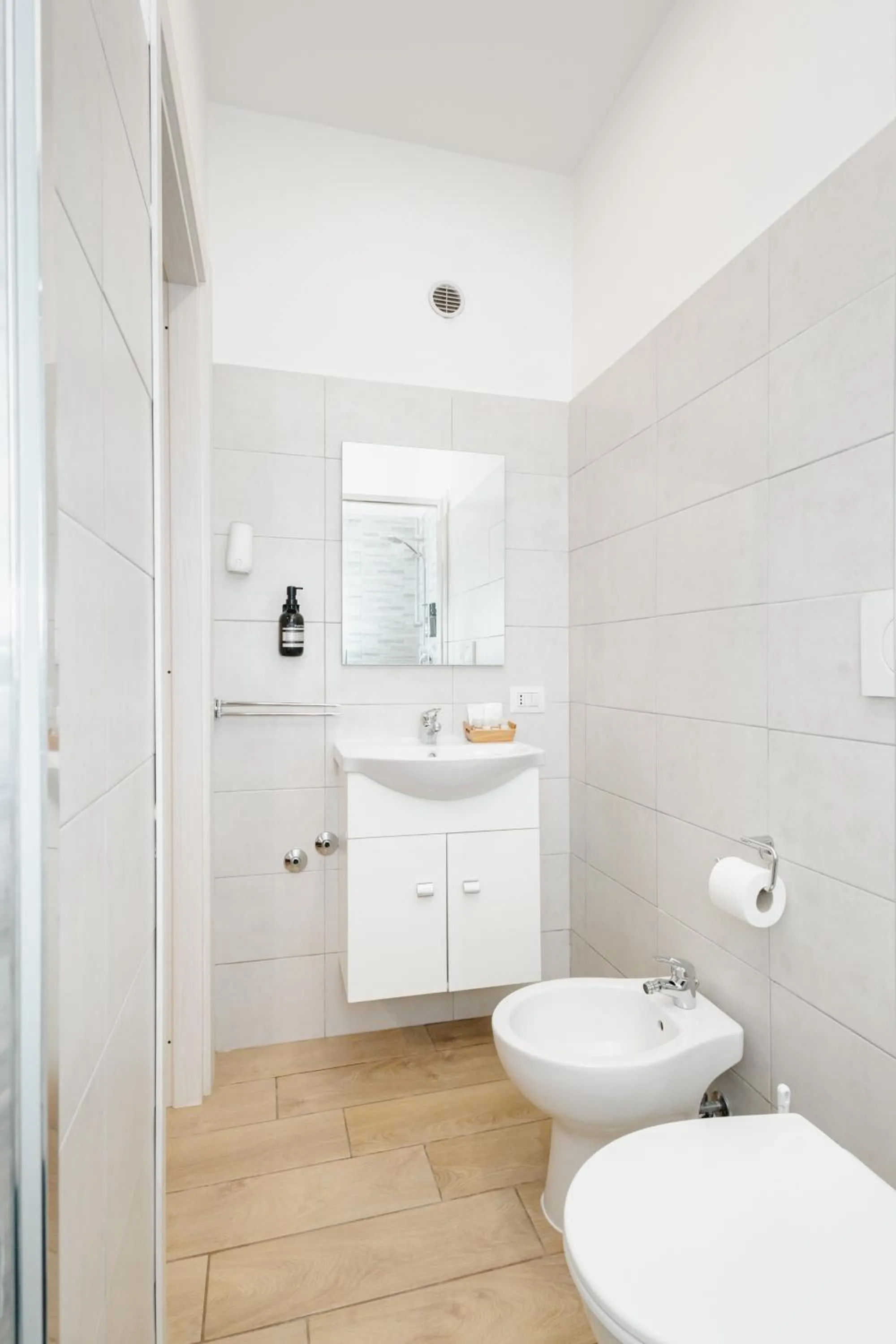 Bathroom in G21 Guest House