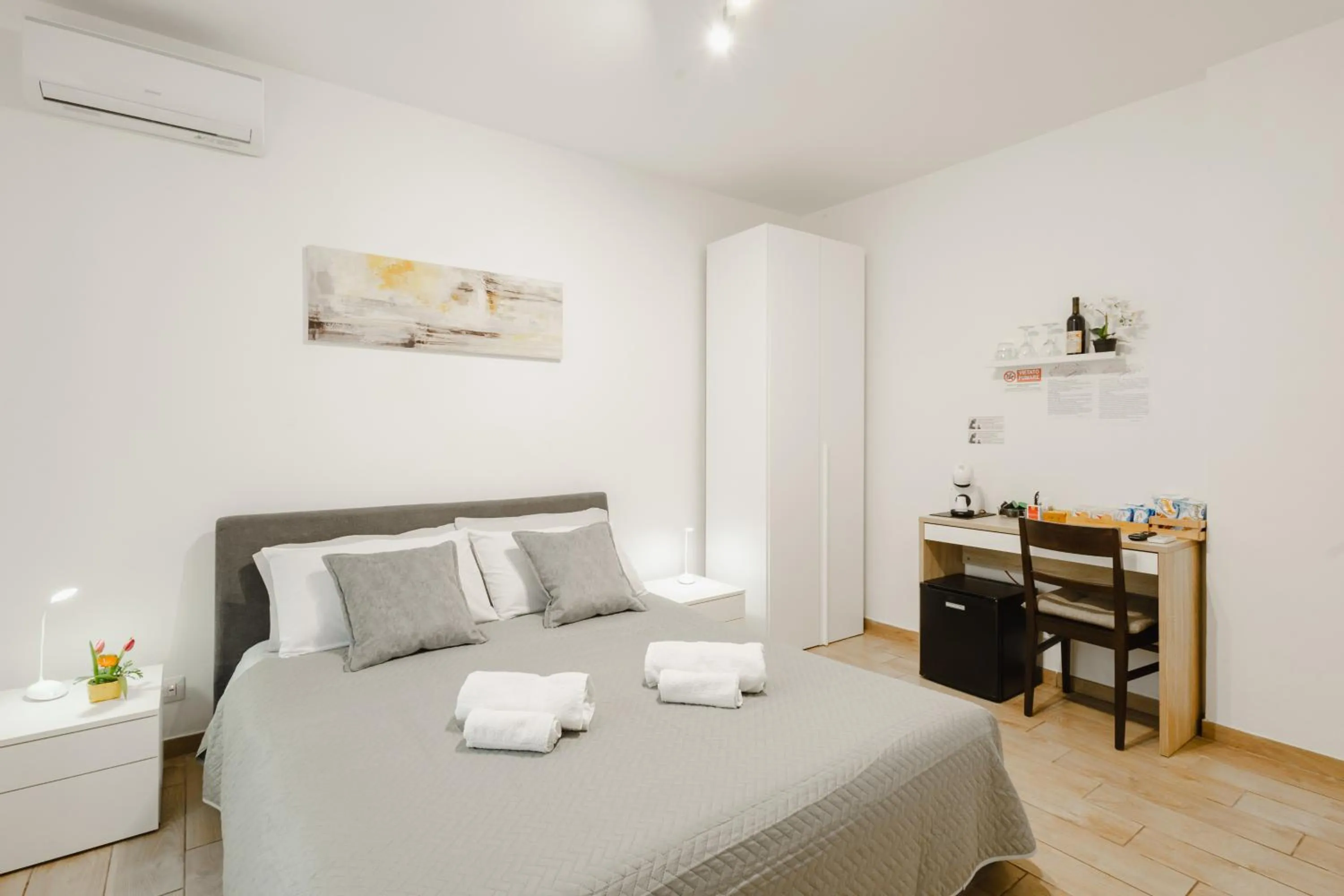 Bedroom, Bed in G21 Guest House