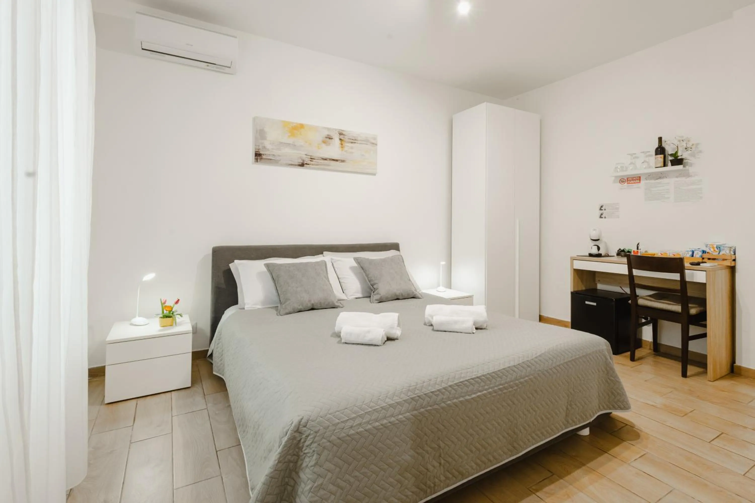 Bedroom, Bed in G21 Guest House