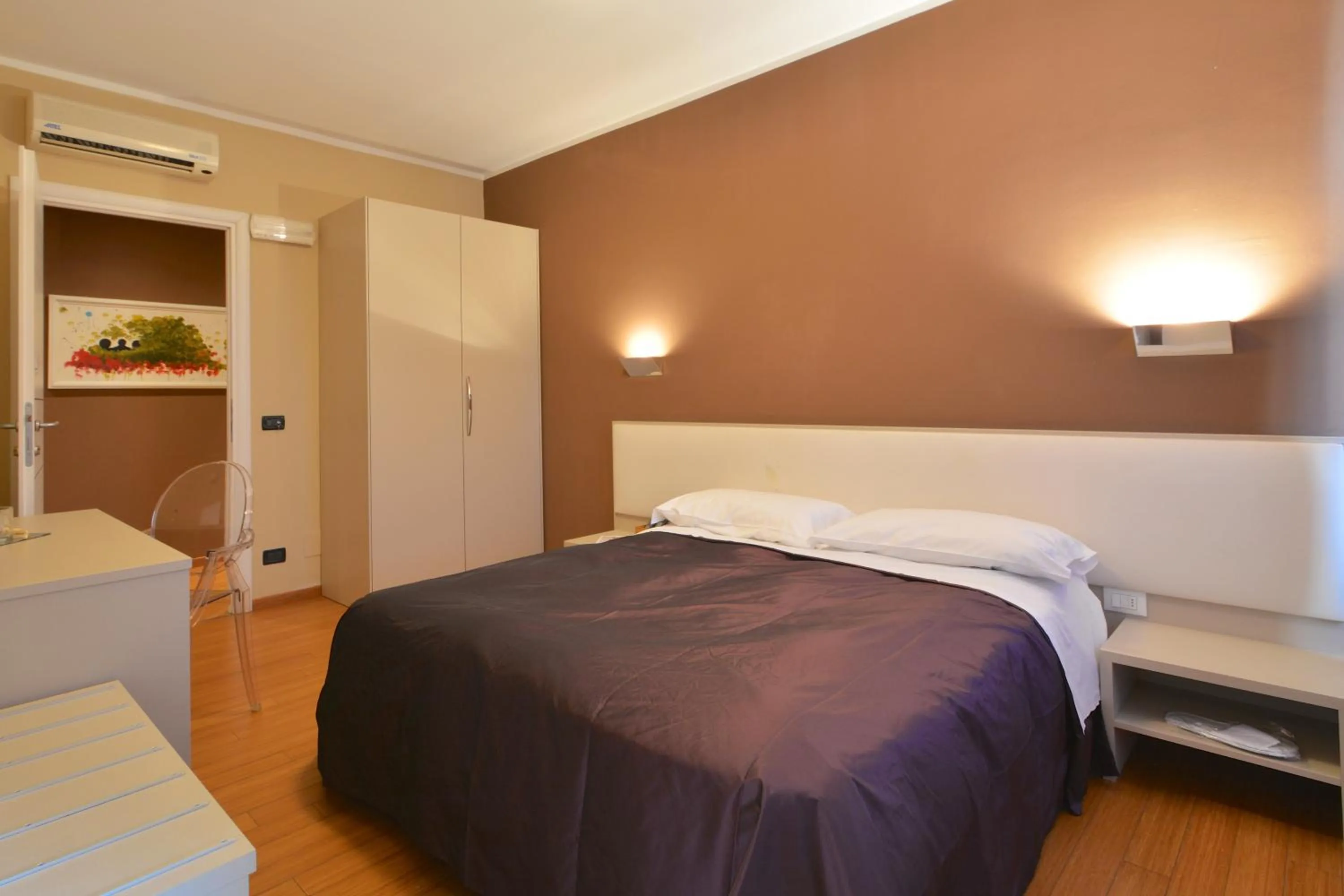 Bedroom, Bed in Matteotti25