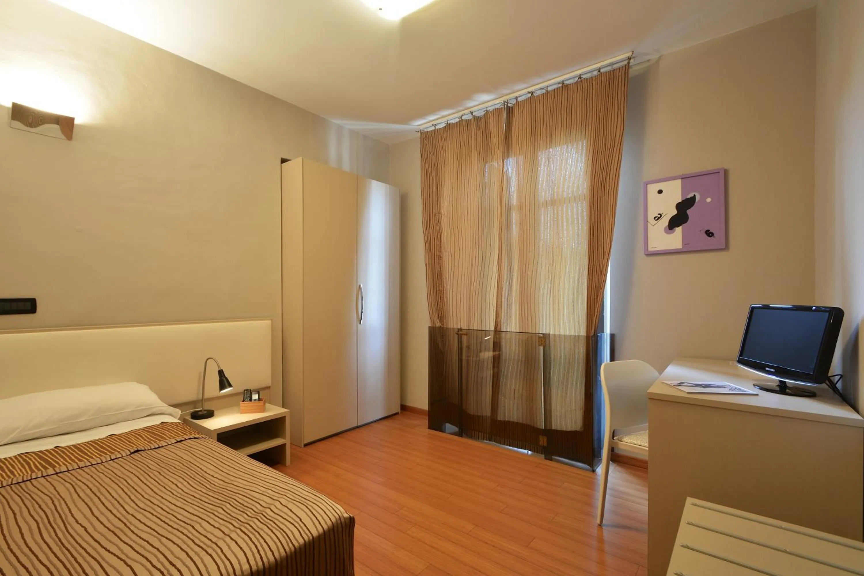Bedroom, Bed in Matteotti25