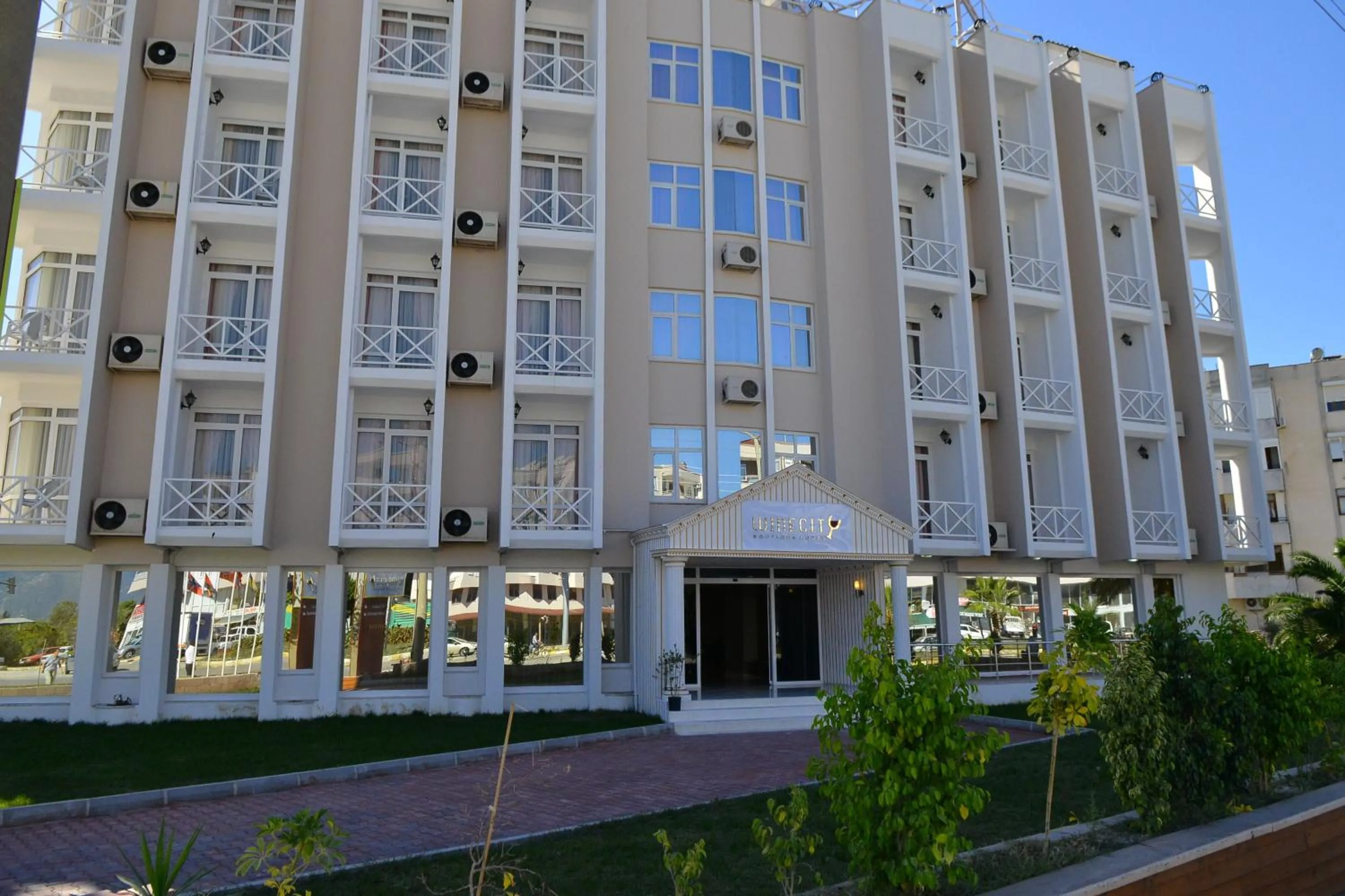 Facade/entrance, Property Building in Winecity Hotel