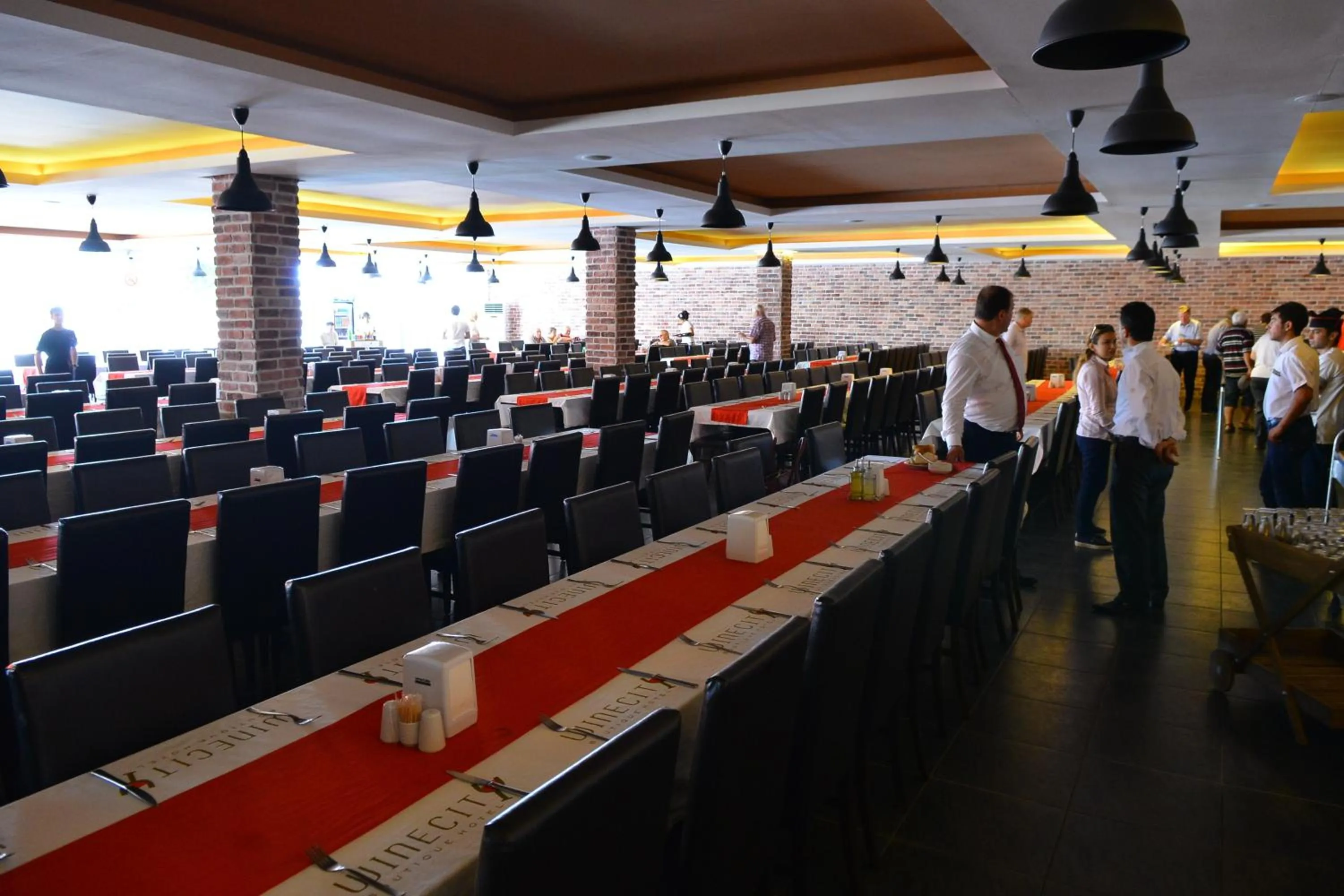 Food and drinks in Winecity Hotel