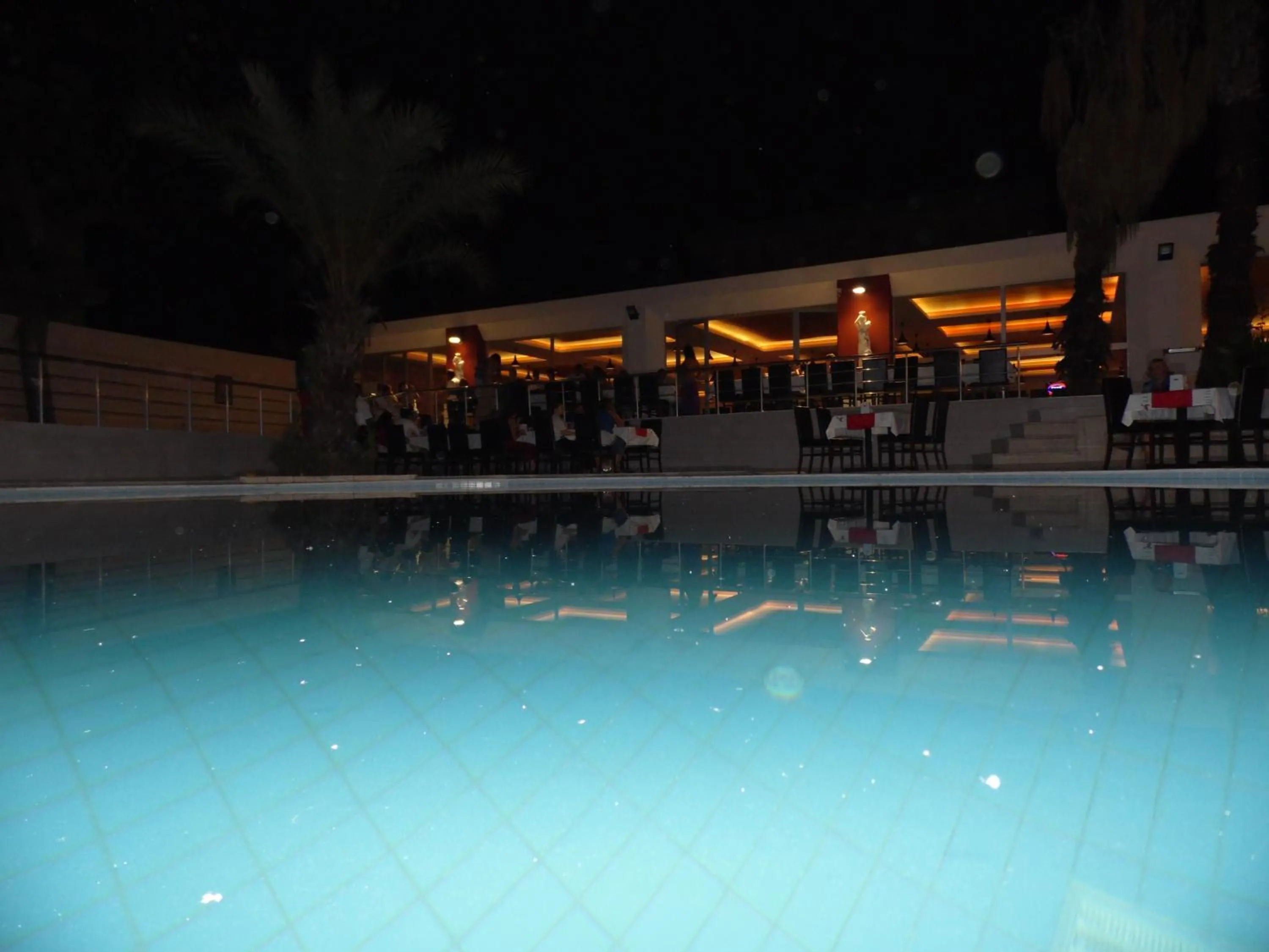 Pool view, Swimming Pool in Winecity Hotel