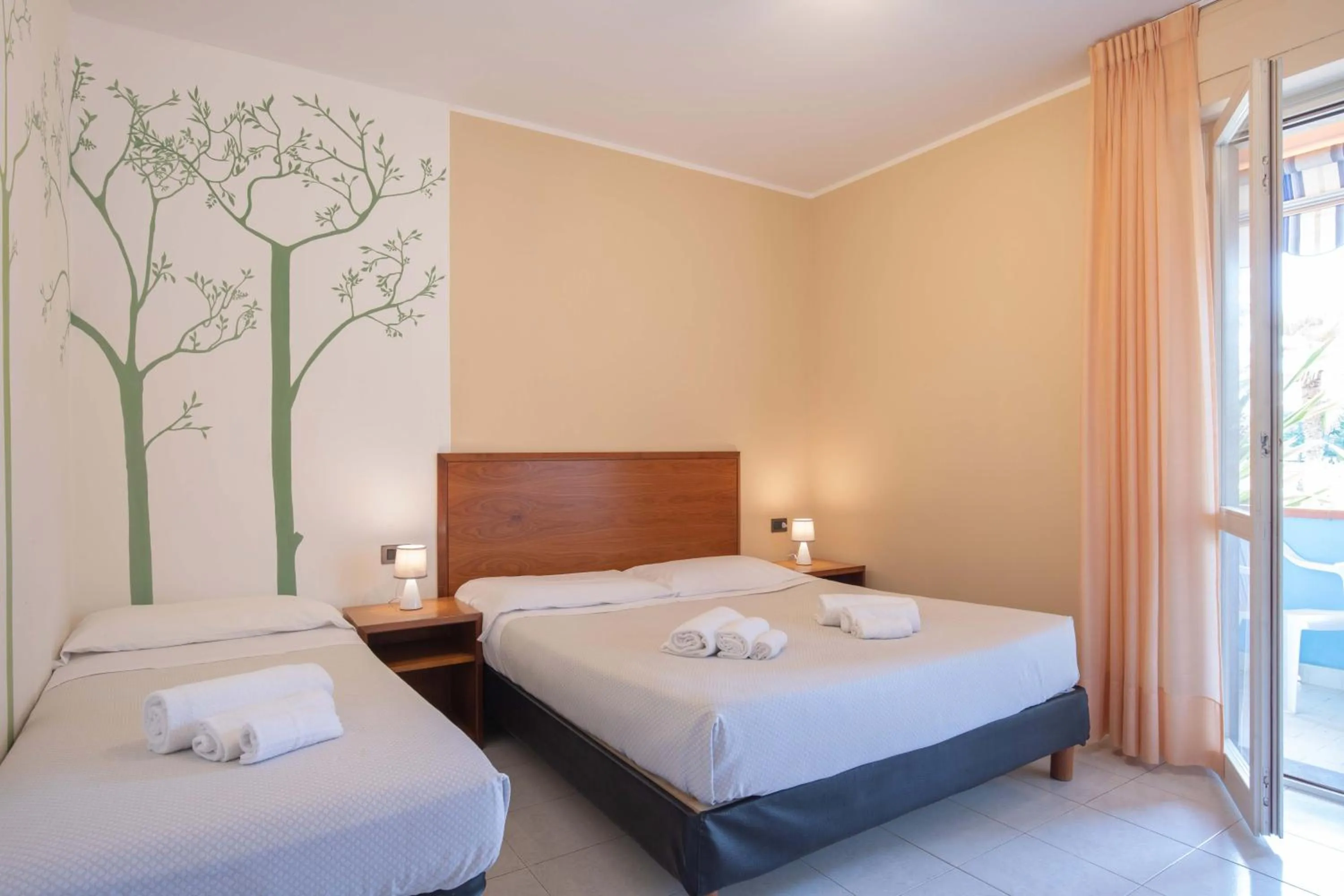 Photo of the whole room, Bed in Hotel Riva Etrusca