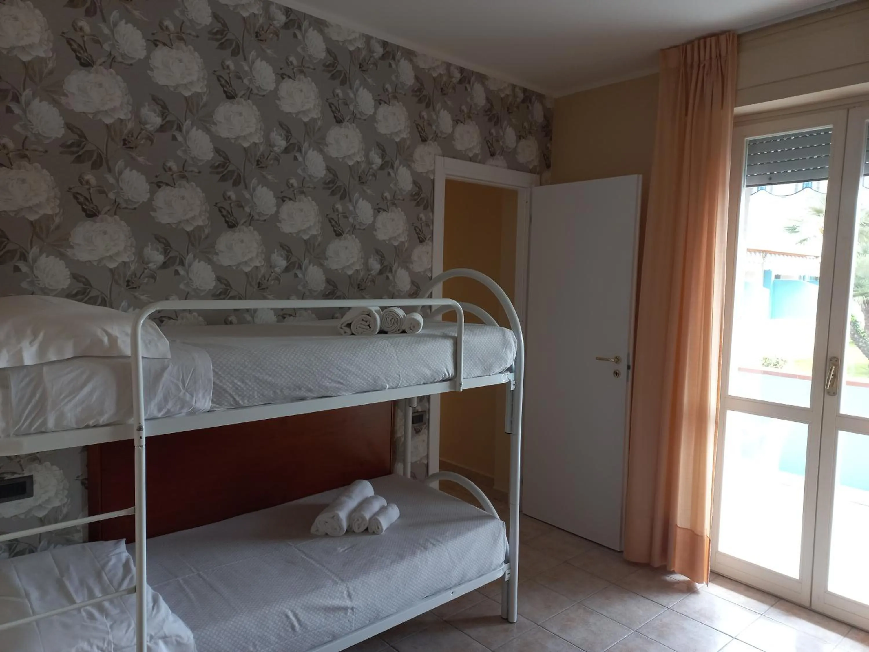 bunk bed, Bed in Hotel Riva Etrusca