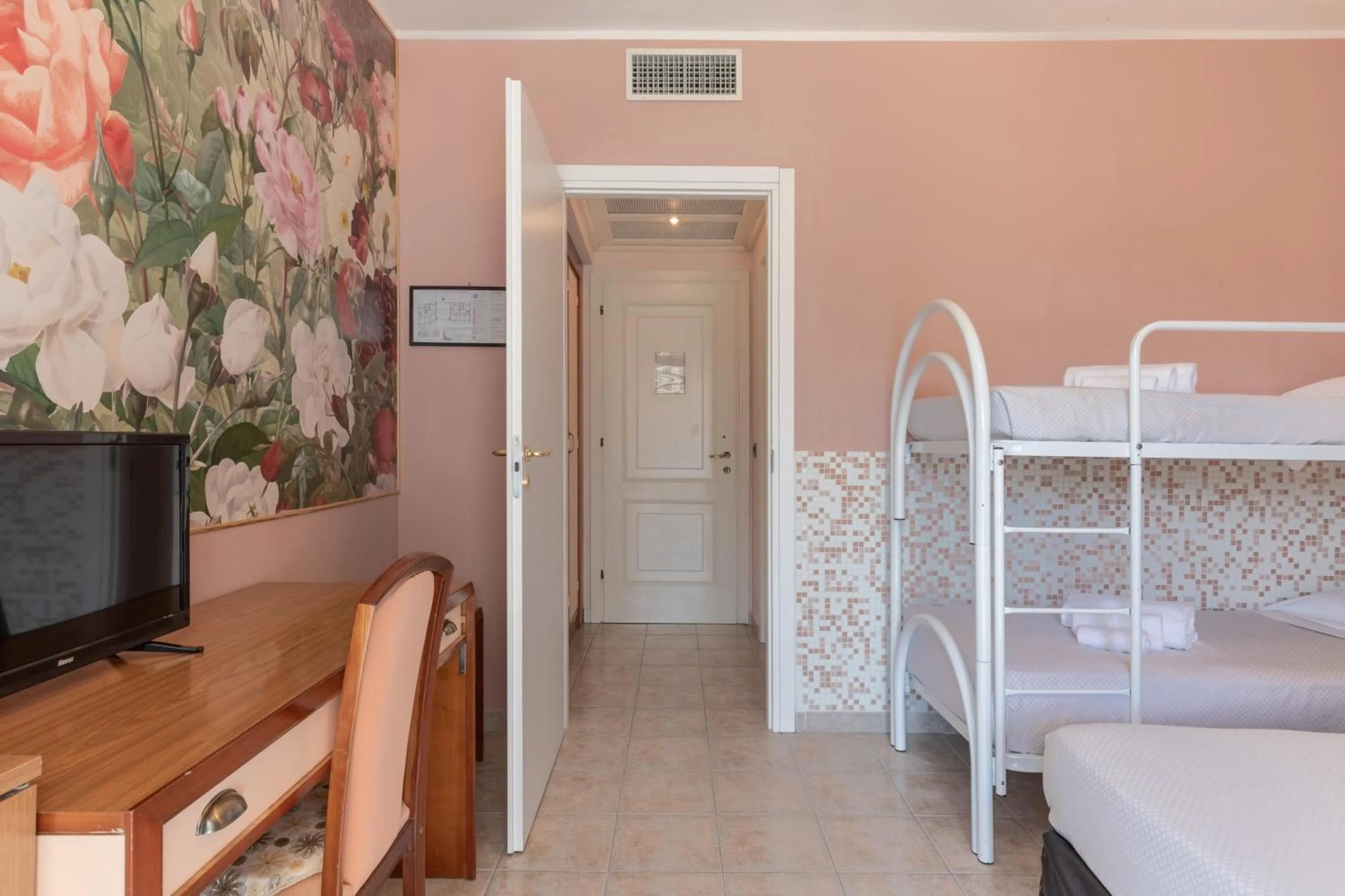 Bed in Hotel Riva Etrusca