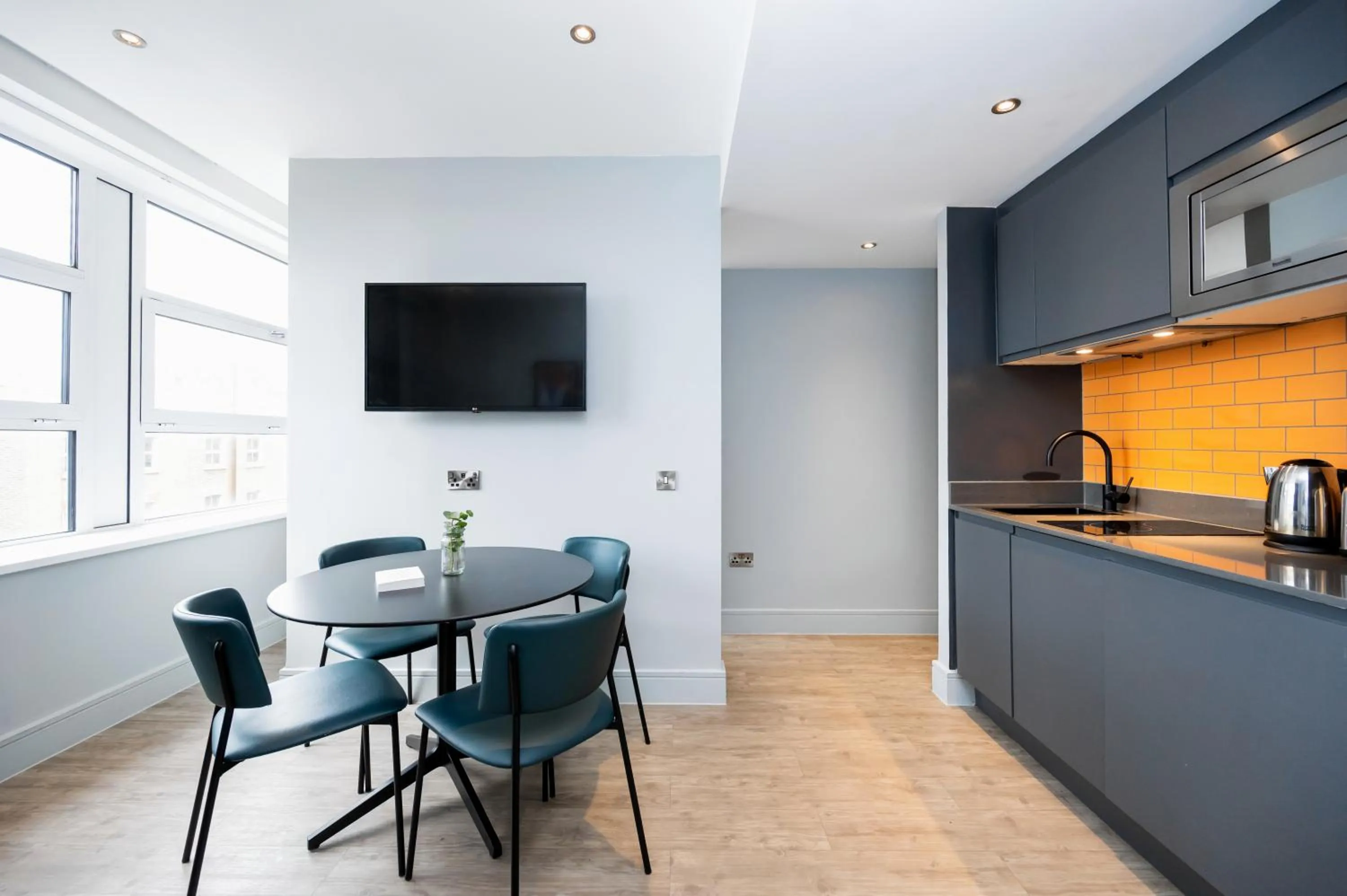 Seating area in Staycity Aparthotels London Greenwich High Road