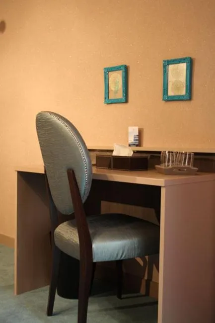 Decorative detail in O Prestige