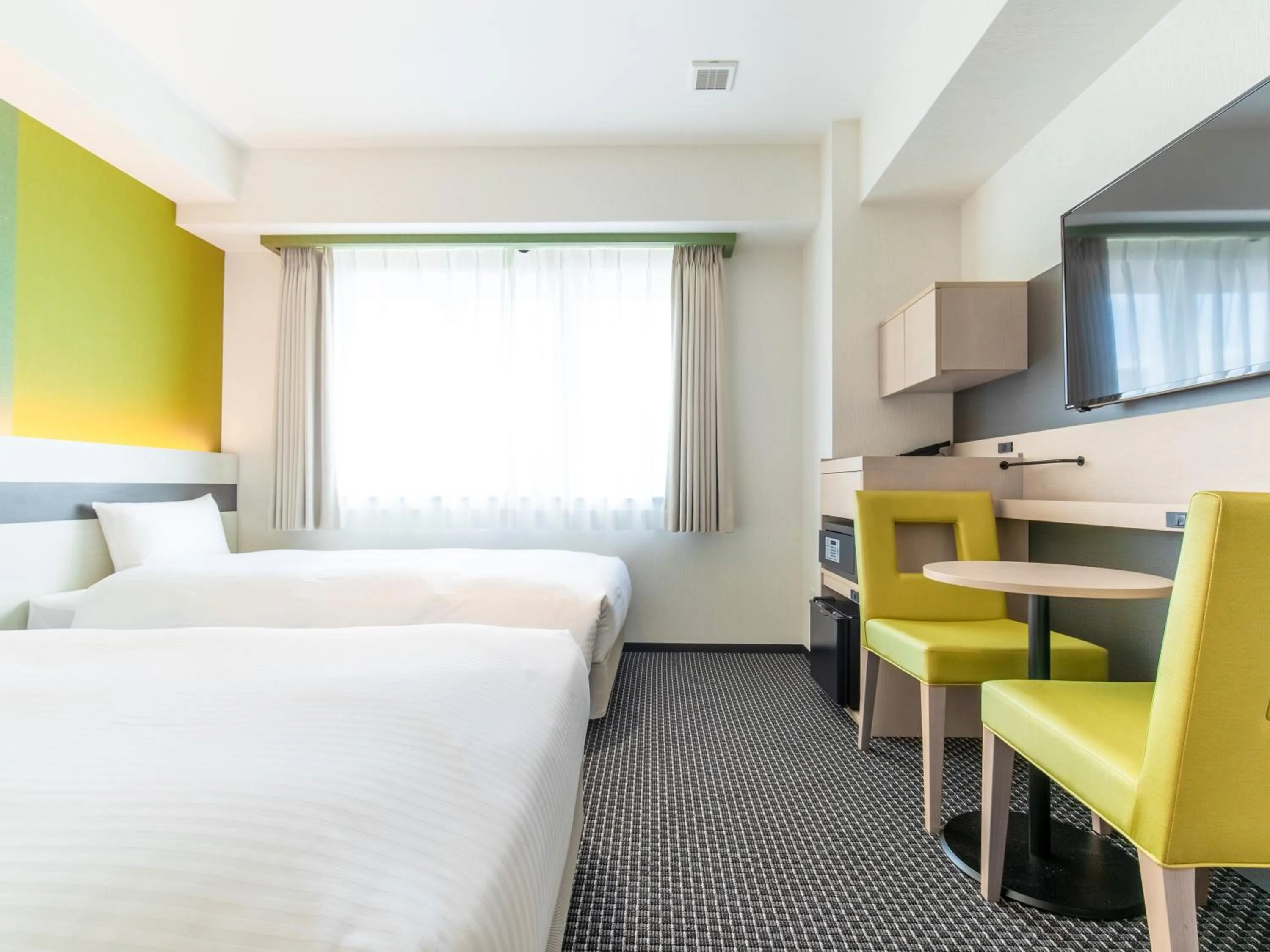 Photo of the whole room, Bed in CHISUN STANDARD Kyoto Horikawa Gojo