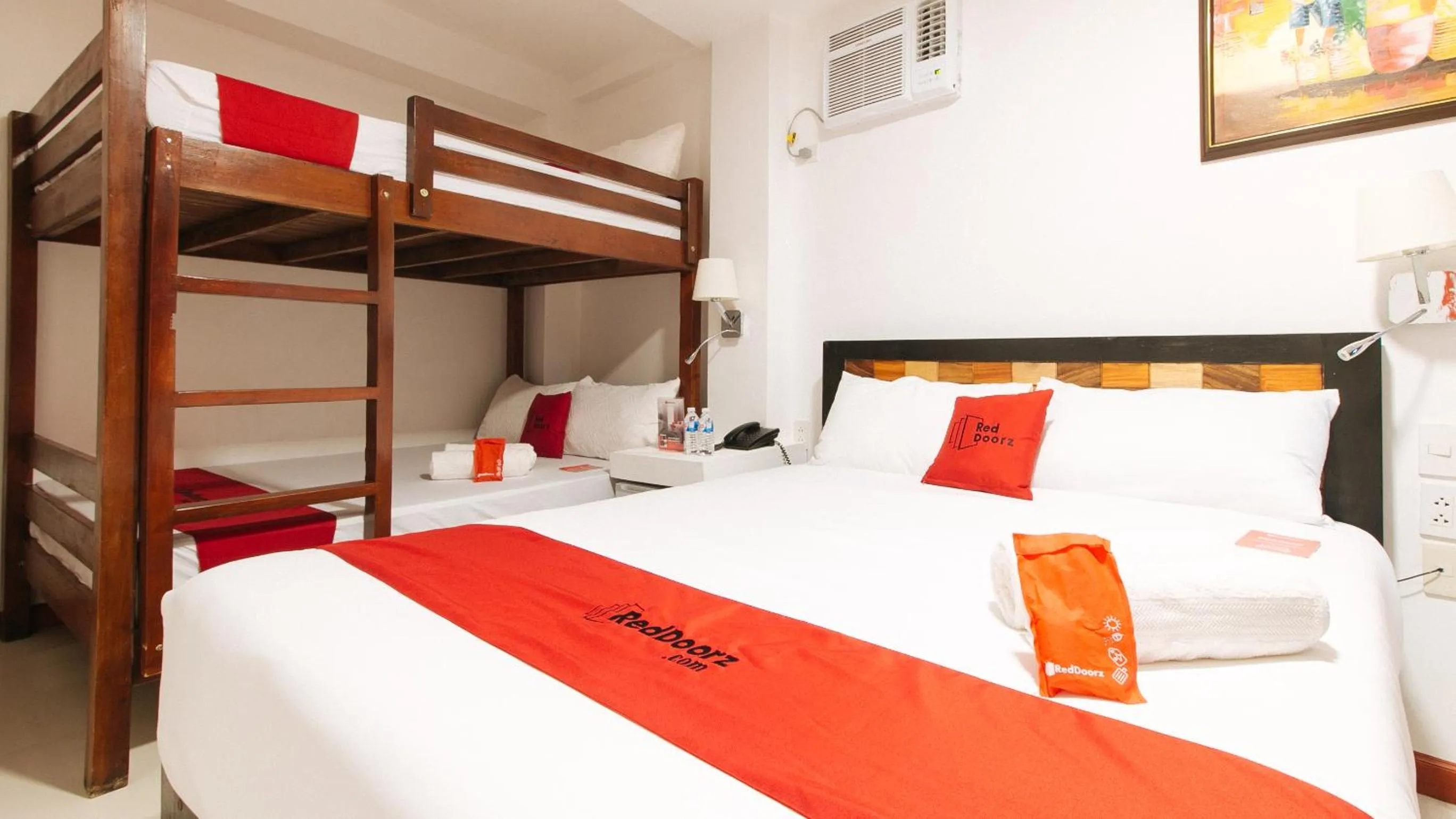 Bed in RedDoorz @ Gaea's Apartment Panglao