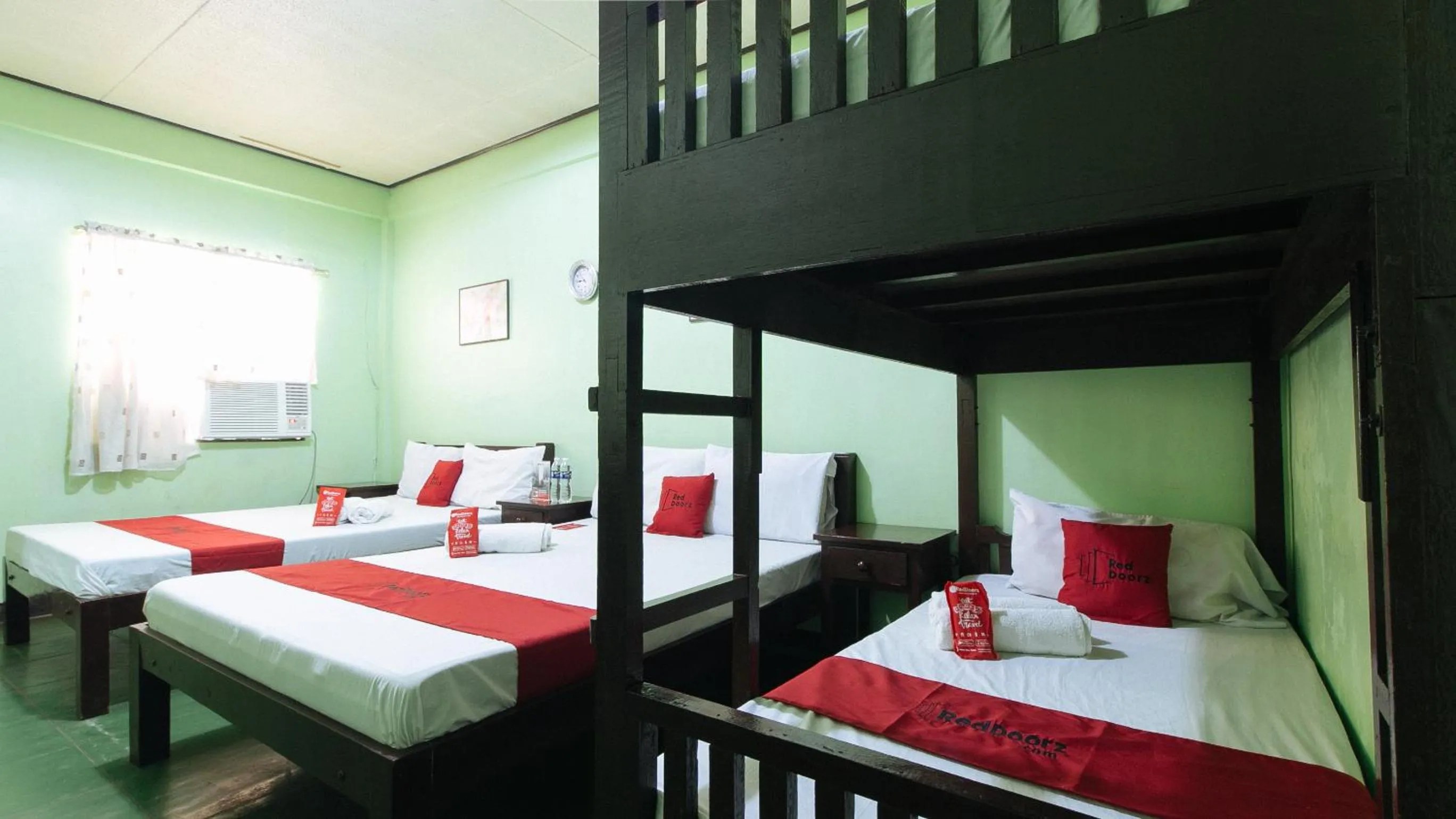 Bed in RedDoorz @ Gaea's Apartment Panglao