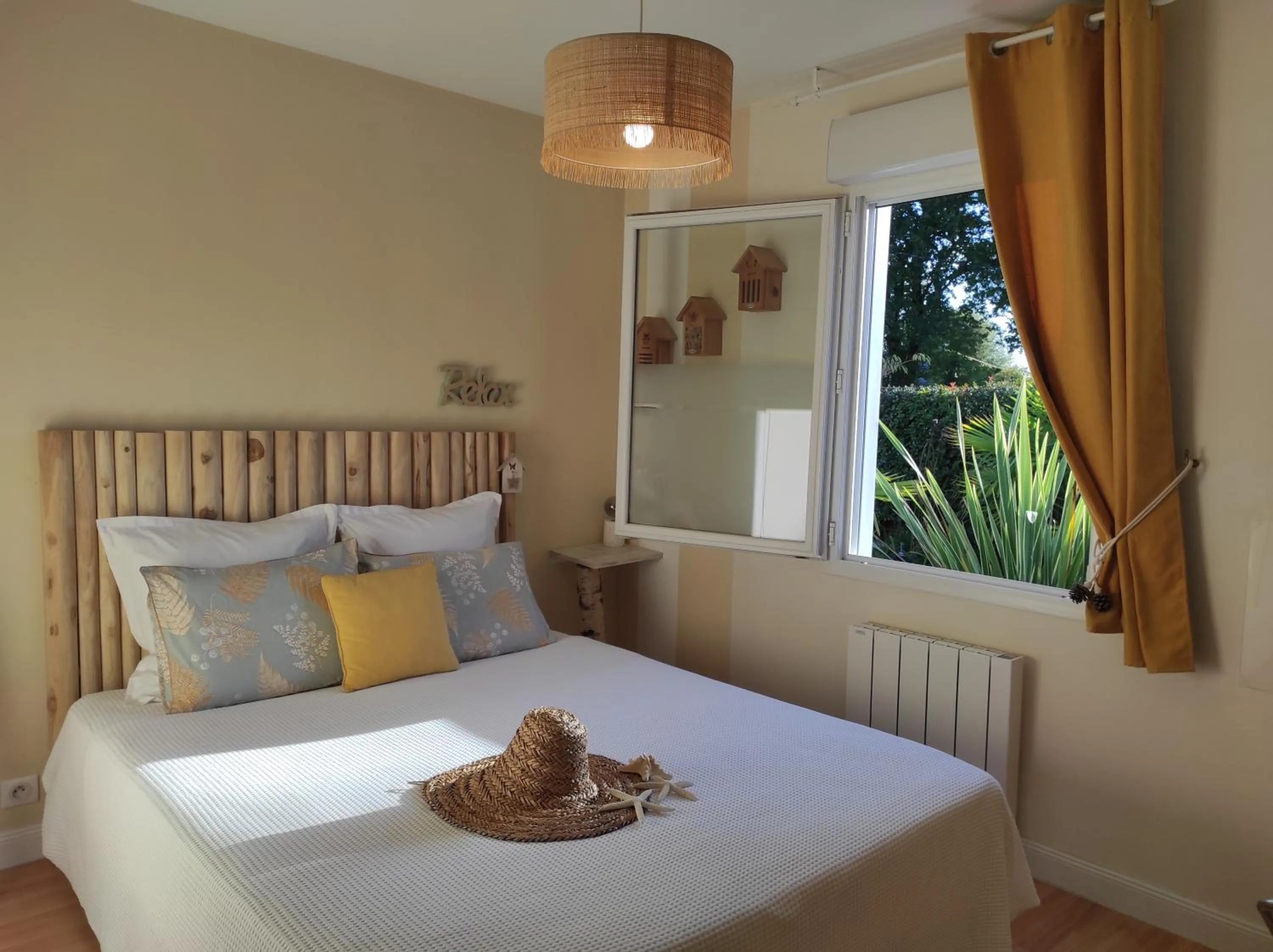 View (from property/room), Bed in Escale et bien-être