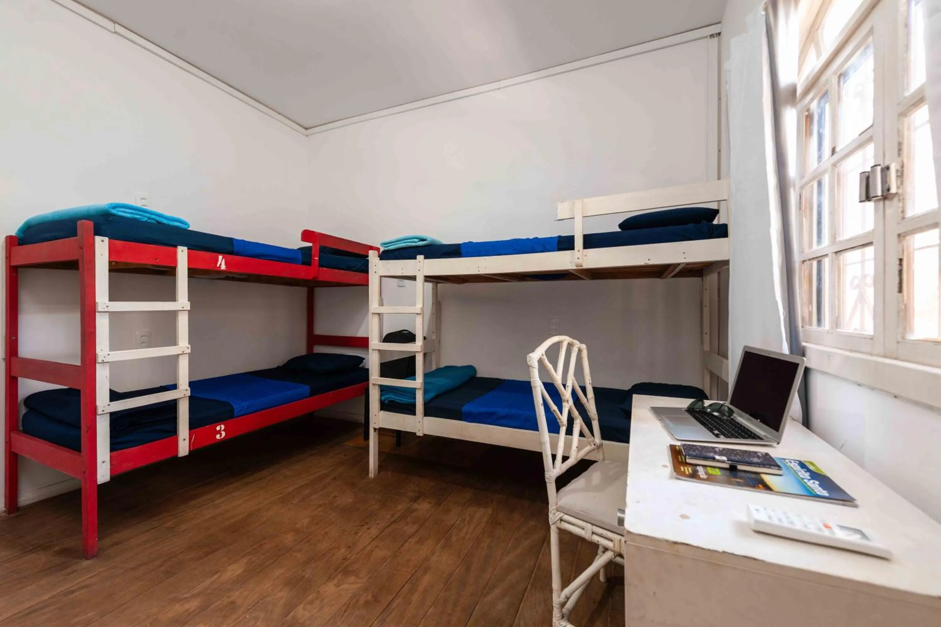 Bed in Onça da Praia Hostel