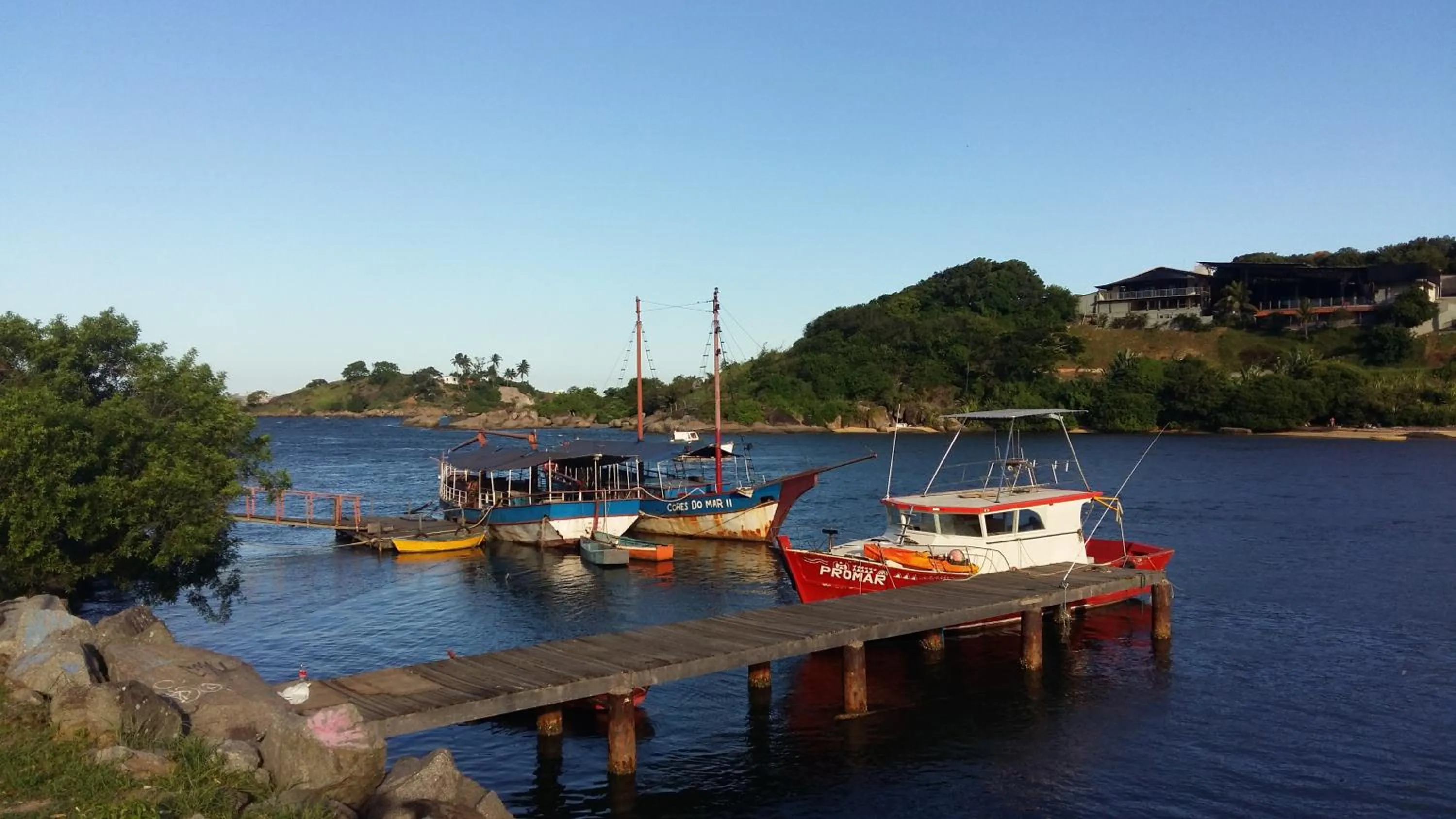 Beach in Onça da Praia Hostel