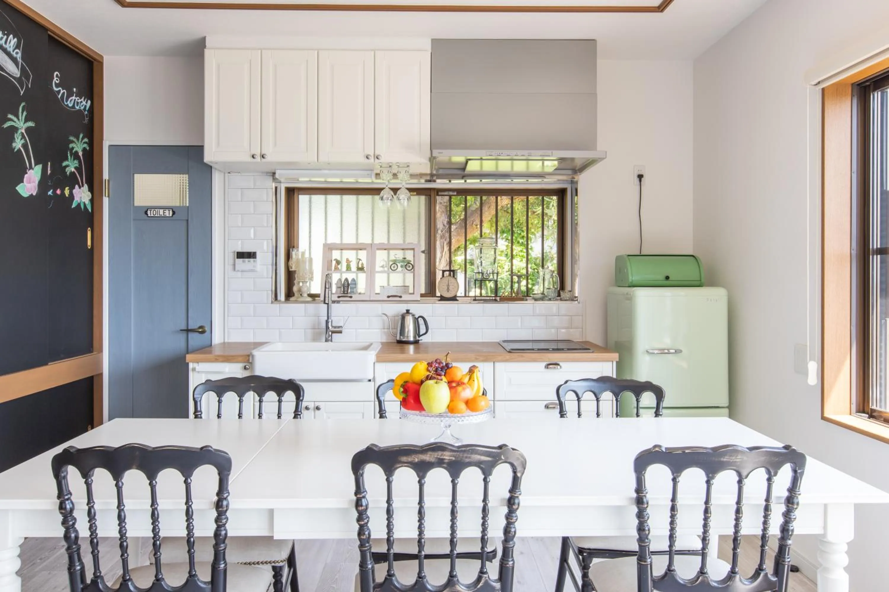 Dining area in West Coast Villa Shirahama