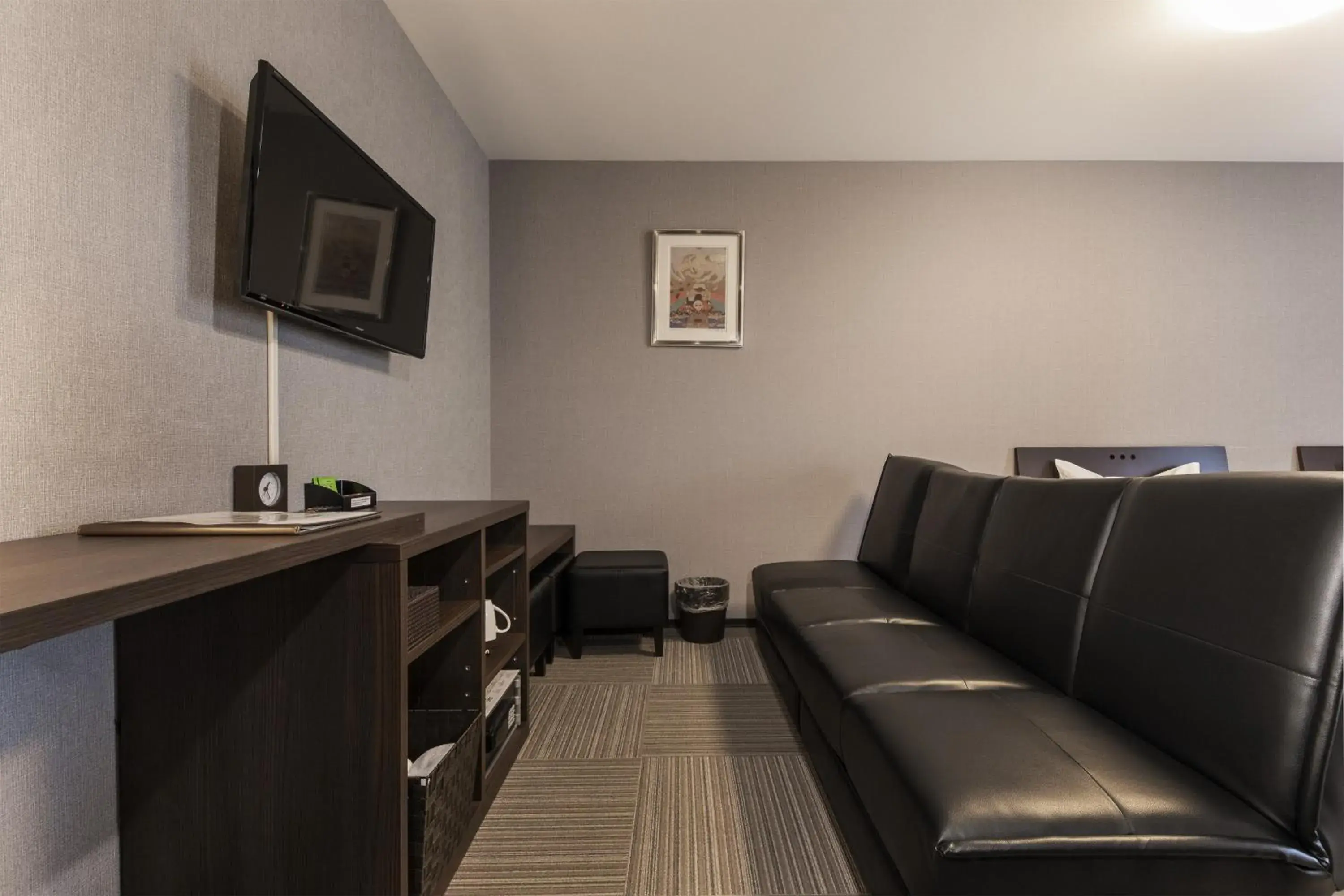 Triple Room with View in Tofukuji Riverside Triple Room with View in Tofukuji Riverside