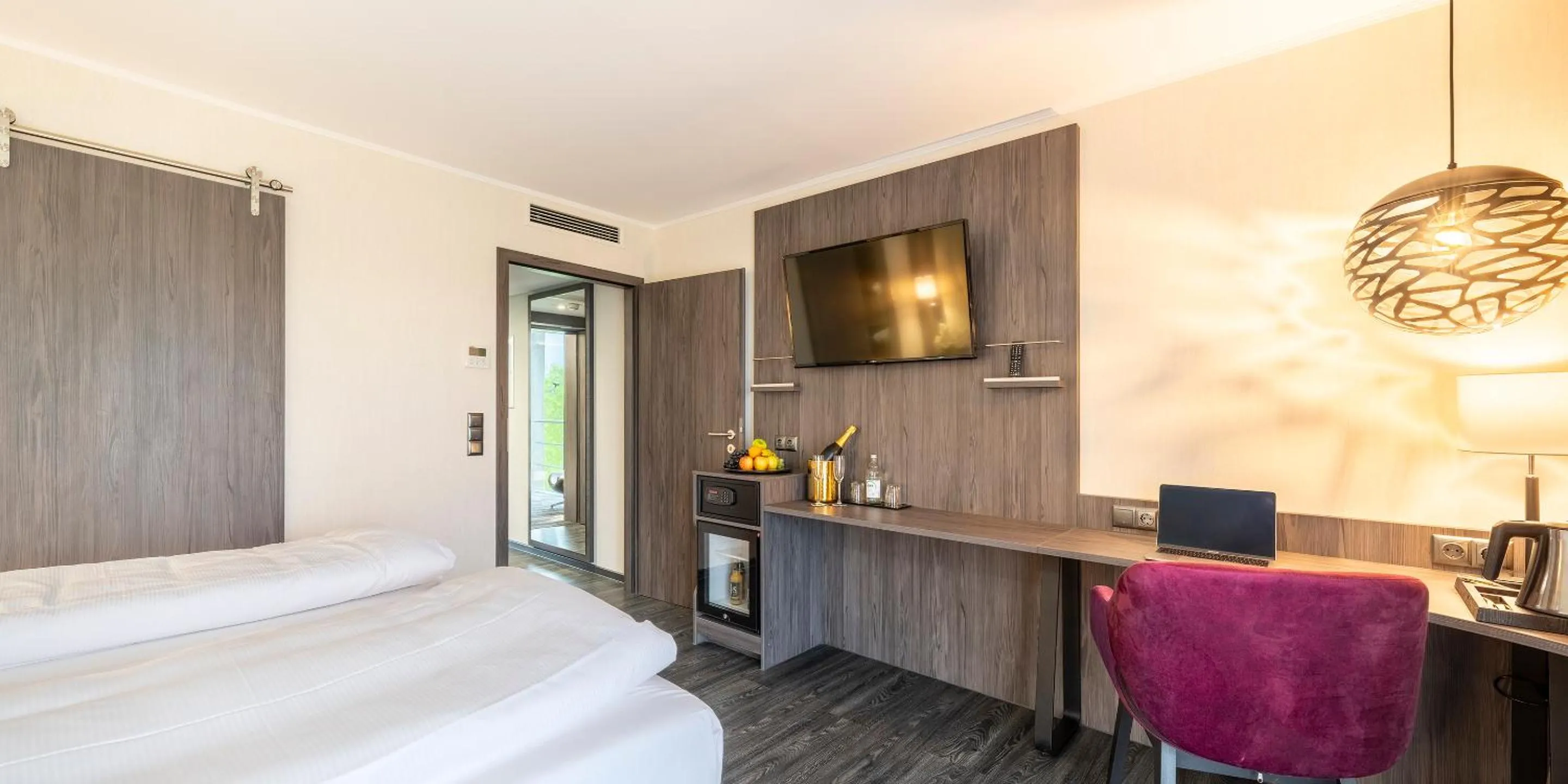 TV and multimedia, Bed in PLAZA Residence Stuttgart-Ditzingen
