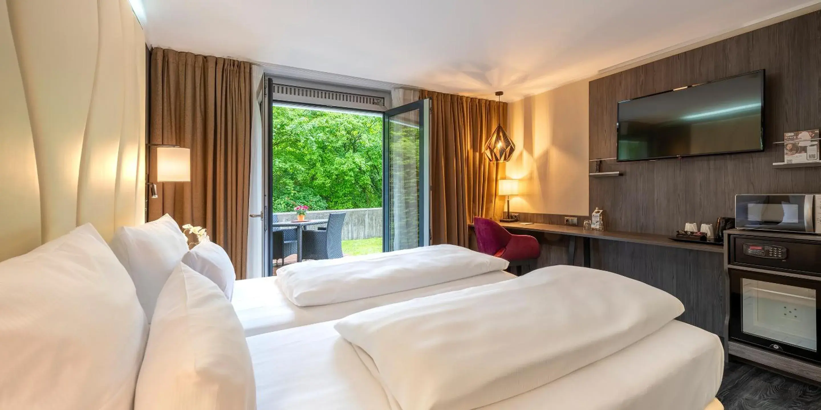 Comfort Einzelzimmer mit Balkon in PLAZA Residence Stuttgart-Ditzingen Comfort Einzelzimmer mit Balkon in PLAZA Residence Stuttgart-Ditzingen