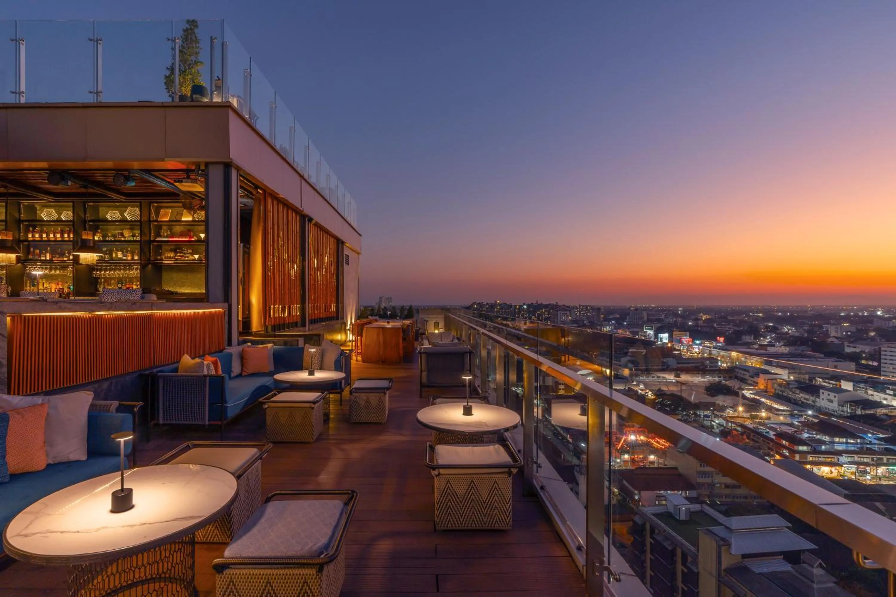 Restaurant/places to eat in Melia Chiang Mai