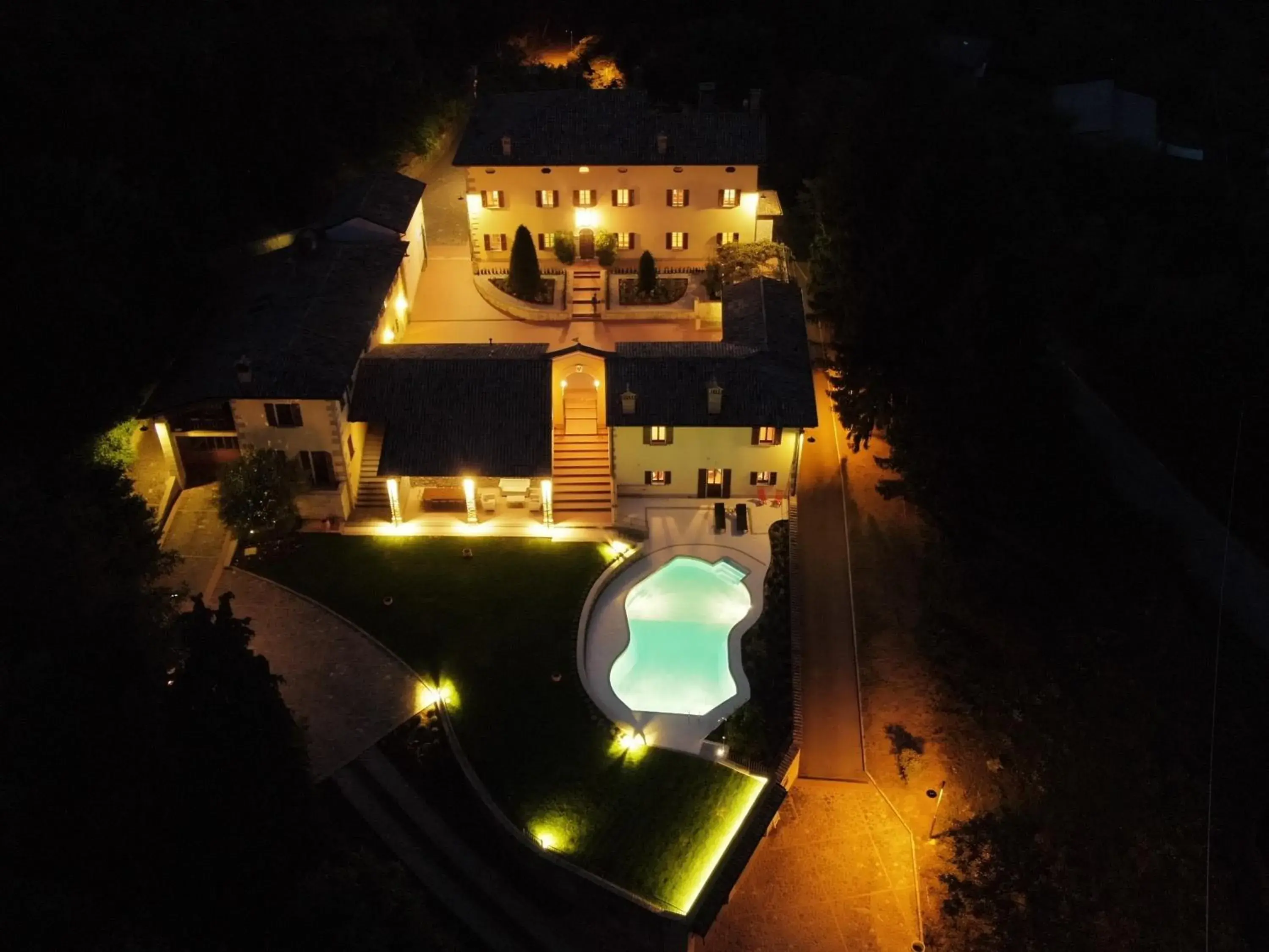 Borgo La Morra Borgo La Morra