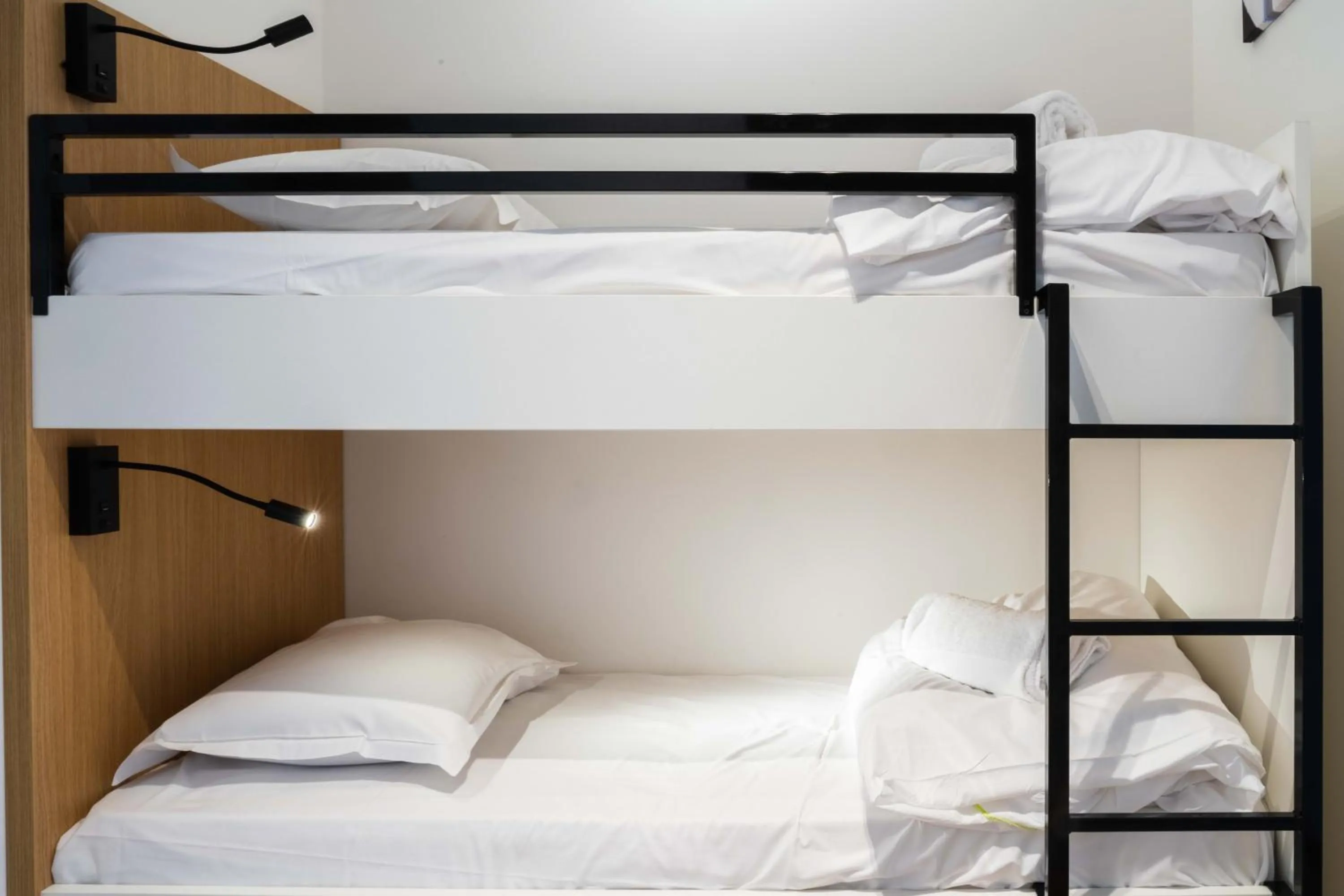 bunk bed, Bed in Evancy Trésors d'Opale