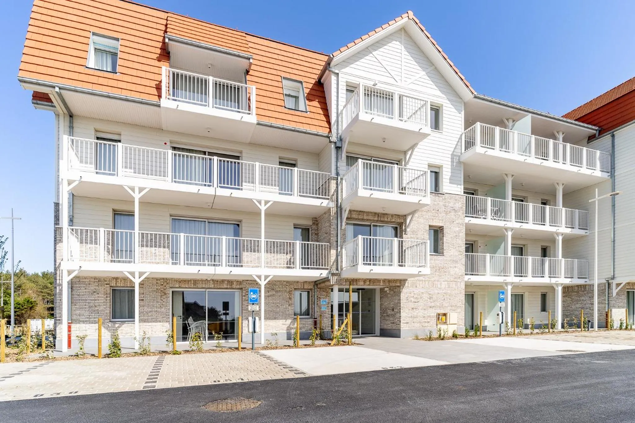 Property building in Evancy Trésors d'Opale