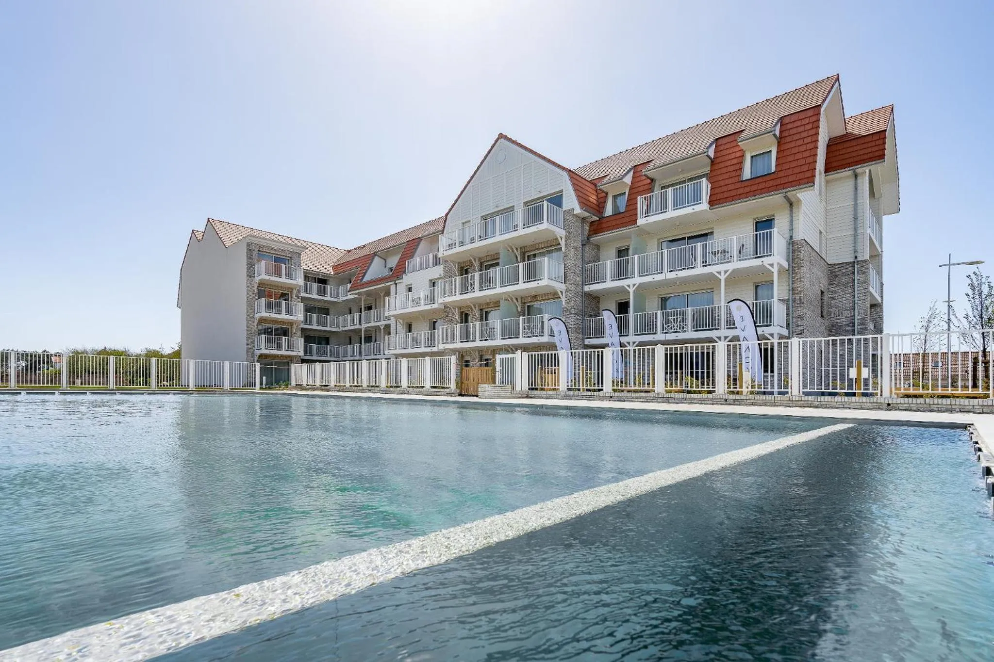 Swimming pool in Evancy Trésors d'Opale