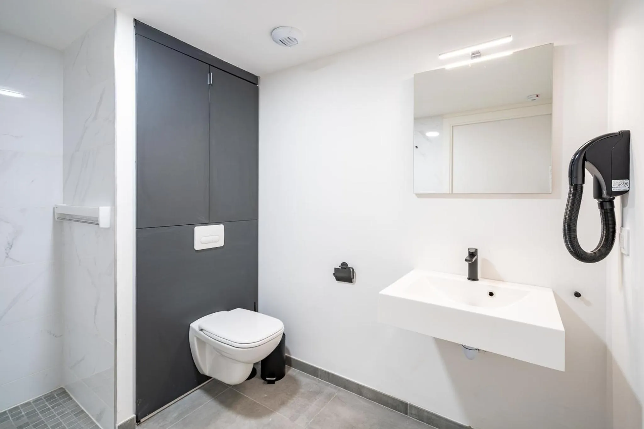 Bathroom in Evancy Trésors d'Opale